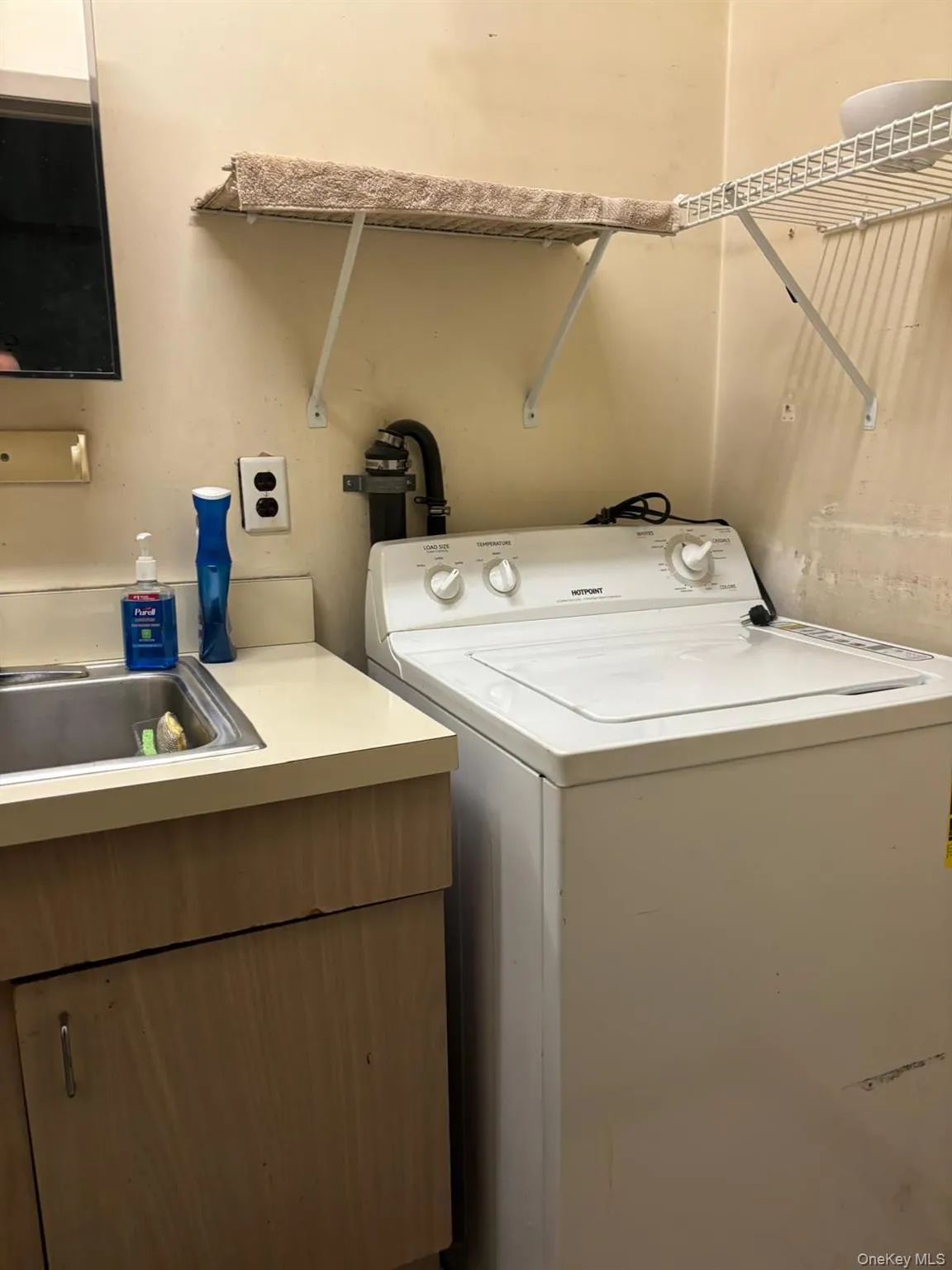 71-29 Myrtle Avenue, New York, NY, ,Commercial Lease,For Rent,Myrtle,0,973283 71-29 Myrtle Avenue, New York, NY, ,Commercial Lease,For Rent,Myrtle,0,973283