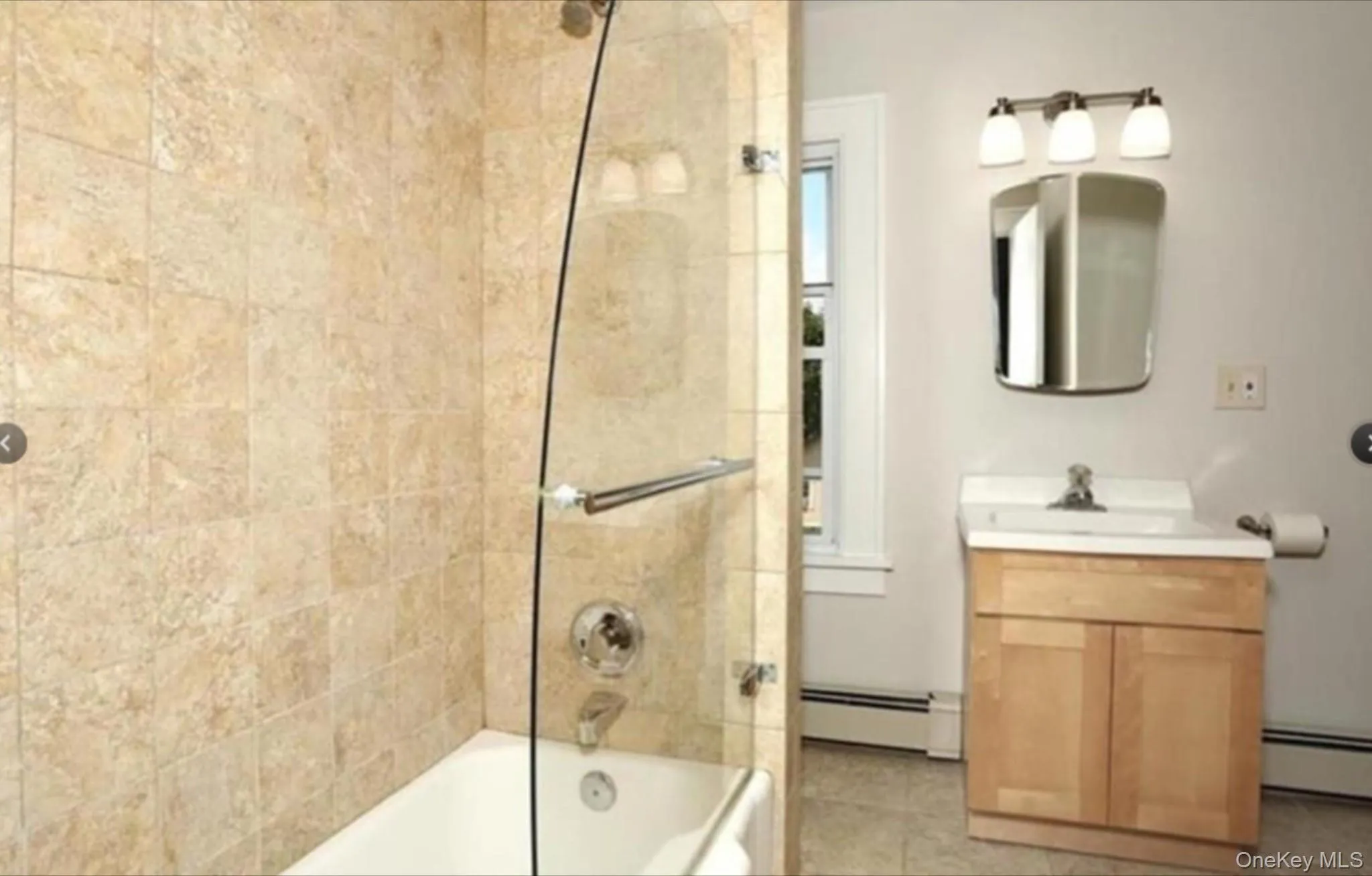 298 Middletown Road, Clarkstown, NY, 1 Bedroom Bedrooms, 4 Rooms Rooms,1 BathroomBathrooms,Residential Lease,For Rent,Middletown,0,973290 298 Middletown Road, Clarkstown, NY, 1 Bedroom Bedrooms, 4 Rooms Rooms,1 BathroomBathrooms,Residential Lease,For Rent,Middletown,0,973290