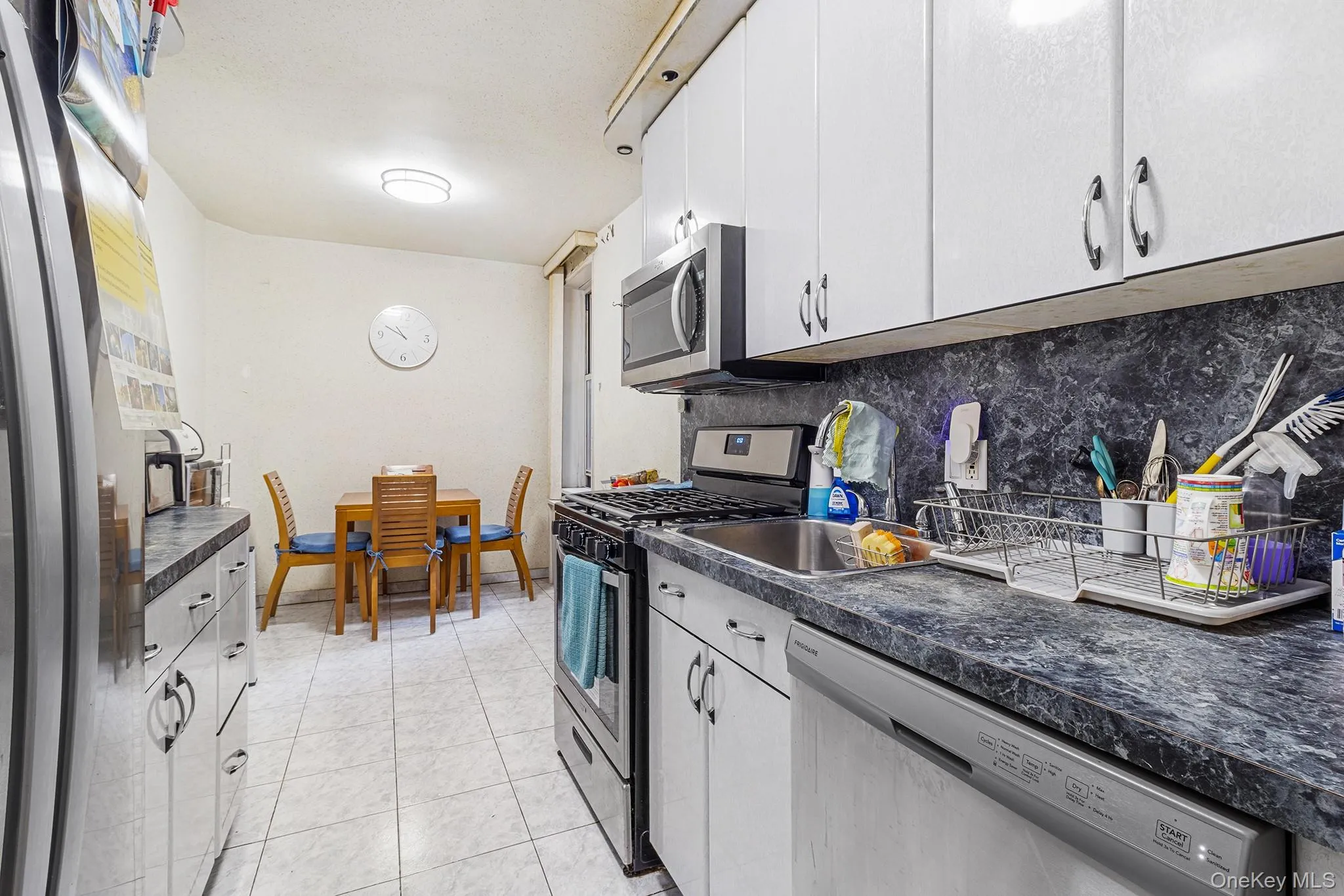 2552 7th Street, New York, NY, 2 Bedrooms Bedrooms, 3 Rooms Rooms,1 BathroomBathrooms,Residential,For Rent,7th,0,973295 2552 7th Street, New York, NY, 2 Bedrooms Bedrooms, 3 Rooms Rooms,1 BathroomBathrooms,Residential,For Rent,7th,0,973295