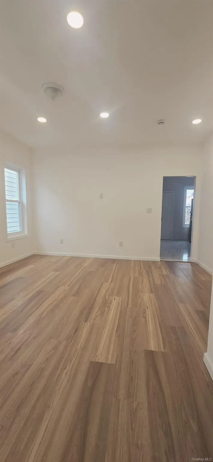 78-29 68th Avenue, New York, NY, 4 Bedrooms Bedrooms, 6 Rooms Rooms,1 BathroomBathrooms,Residential Lease,For Rent,68th,0,973296 78-29 68th Avenue, New York, NY, 4 Bedrooms Bedrooms, 6 Rooms Rooms,1 BathroomBathrooms,Residential Lease,For Rent,68th,0,973296