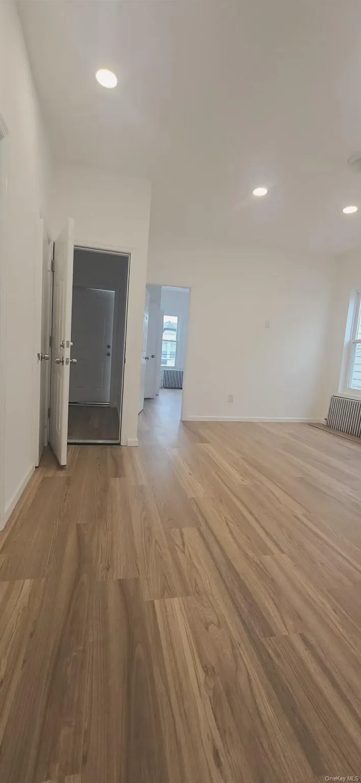 78-29 68th Avenue, New York, NY, 4 Bedrooms Bedrooms, 6 Rooms Rooms,1 BathroomBathrooms,Residential Lease,For Rent,68th,0,973296 78-29 68th Avenue, New York, NY, 4 Bedrooms Bedrooms, 6 Rooms Rooms,1 BathroomBathrooms,Residential Lease,For Rent,68th,0,973296