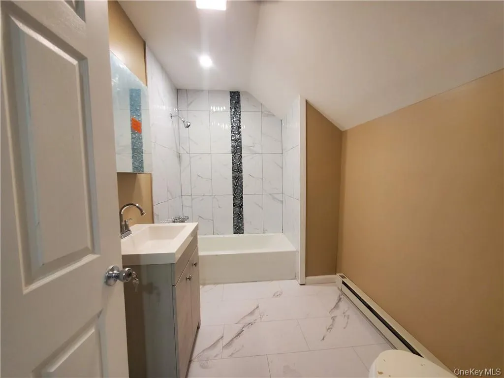 24 Orange Lane, Liberty, NY, 3 Bedrooms Bedrooms, 5 Rooms Rooms,1 BathroomBathrooms,Residential Lease,For Rent,Orange,0,973297 24 Orange Lane, Liberty, NY, 3 Bedrooms Bedrooms, 5 Rooms Rooms,1 BathroomBathrooms,Residential Lease,For Rent,Orange,0,973297