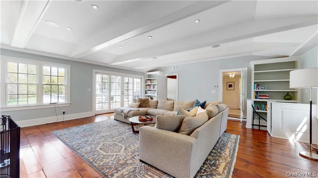 25 East Street, Lewisboro, NY, 4 Bedrooms Bedrooms, 10 Rooms Rooms,3 BathroomsBathrooms,Residential Lease,For Rent,East,0,973316 25 East Street, Lewisboro, NY, 4 Bedrooms Bedrooms, 10 Rooms Rooms,3 BathroomsBathrooms,Residential Lease,For Rent,East,0,973316