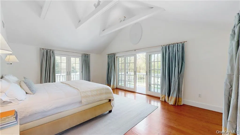 25 East Street, Lewisboro, NY, 4 Bedrooms Bedrooms, 10 Rooms Rooms,3 BathroomsBathrooms,Residential Lease,For Rent,East,0,973316 25 East Street, Lewisboro, NY, 4 Bedrooms Bedrooms, 10 Rooms Rooms,3 BathroomsBathrooms,Residential Lease,For Rent,East,0,973316