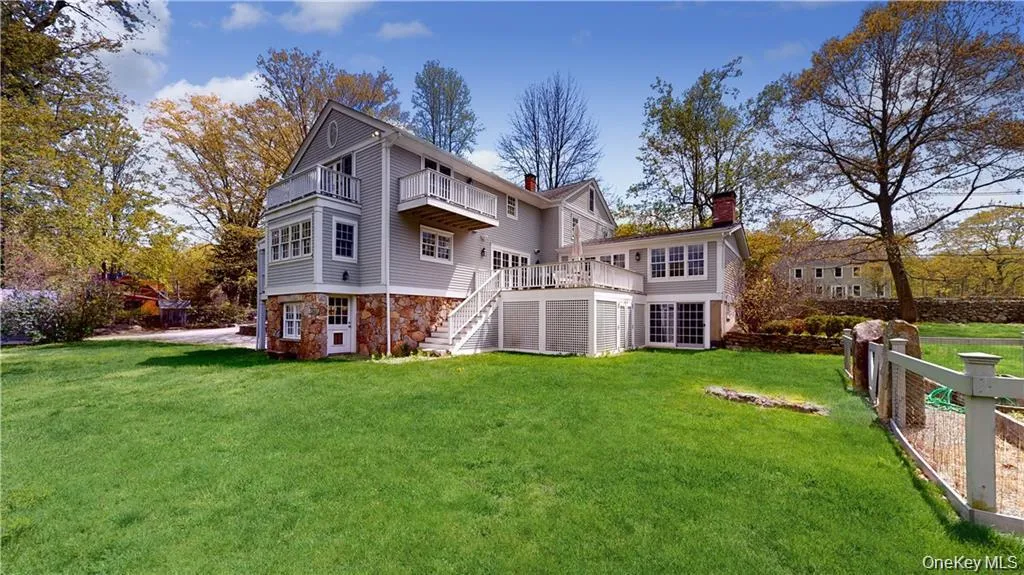 25 East Street, Lewisboro, NY, 4 Bedrooms Bedrooms, 10 Rooms Rooms,3 BathroomsBathrooms,Residential Lease,For Rent,East,0,973316 25 East Street, Lewisboro, NY, 4 Bedrooms Bedrooms, 10 Rooms Rooms,3 BathroomsBathrooms,Residential Lease,For Rent,East,0,973316