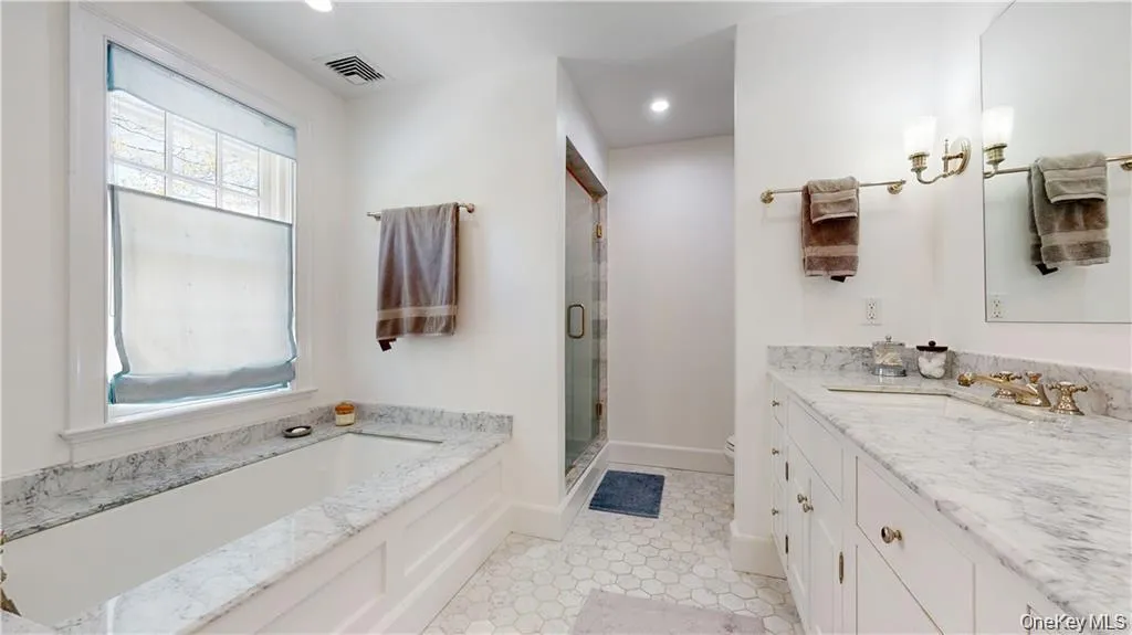 25 East Street, Lewisboro, NY, 4 Bedrooms Bedrooms, 10 Rooms Rooms,3 BathroomsBathrooms,Residential Lease,For Rent,East,0,973316 25 East Street, Lewisboro, NY, 4 Bedrooms Bedrooms, 10 Rooms Rooms,3 BathroomsBathrooms,Residential Lease,For Rent,East,0,973316