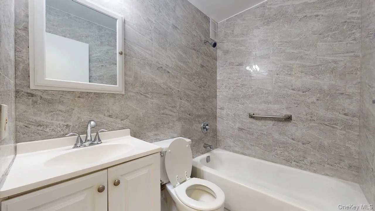 87-30 62nd Avenue, New York, NY, 2 Rooms Rooms,1 BathroomBathrooms,Residential Lease,For Rent,62nd,0,973330 87-30 62nd Avenue, New York, NY, 2 Rooms Rooms,1 BathroomBathrooms,Residential Lease,For Rent,62nd,0,973330