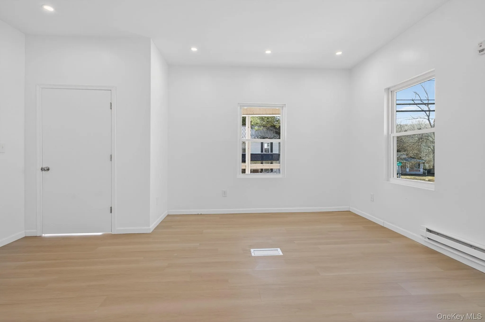 Living Room with Tall Ceilings Living Room with Tall Ceilings