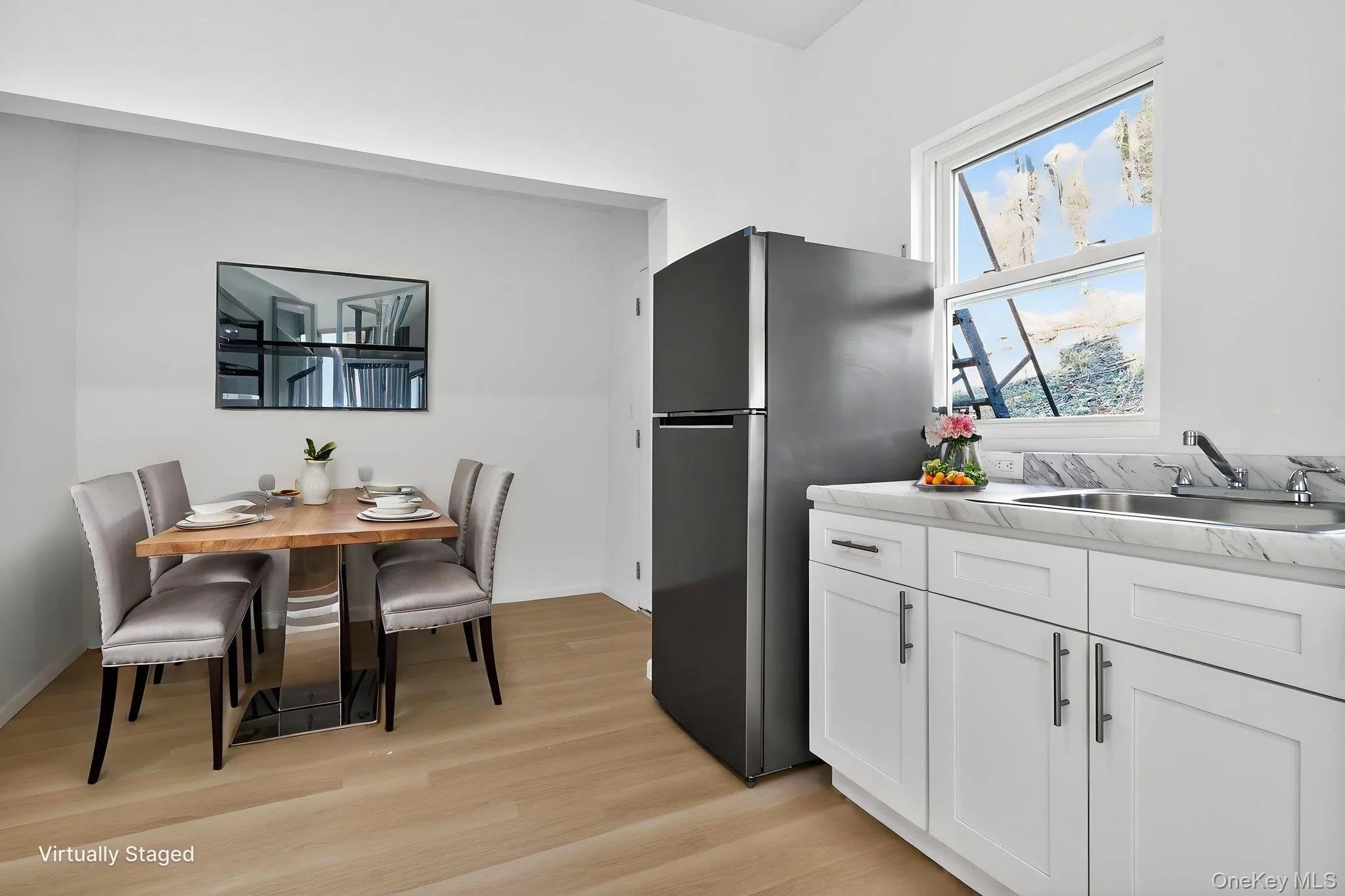 Virtually Staged Dining Area Virtually Staged Dining Area