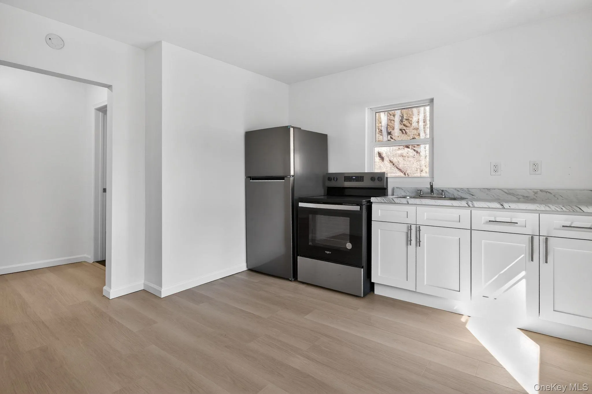Large Kitchen Large Kitchen