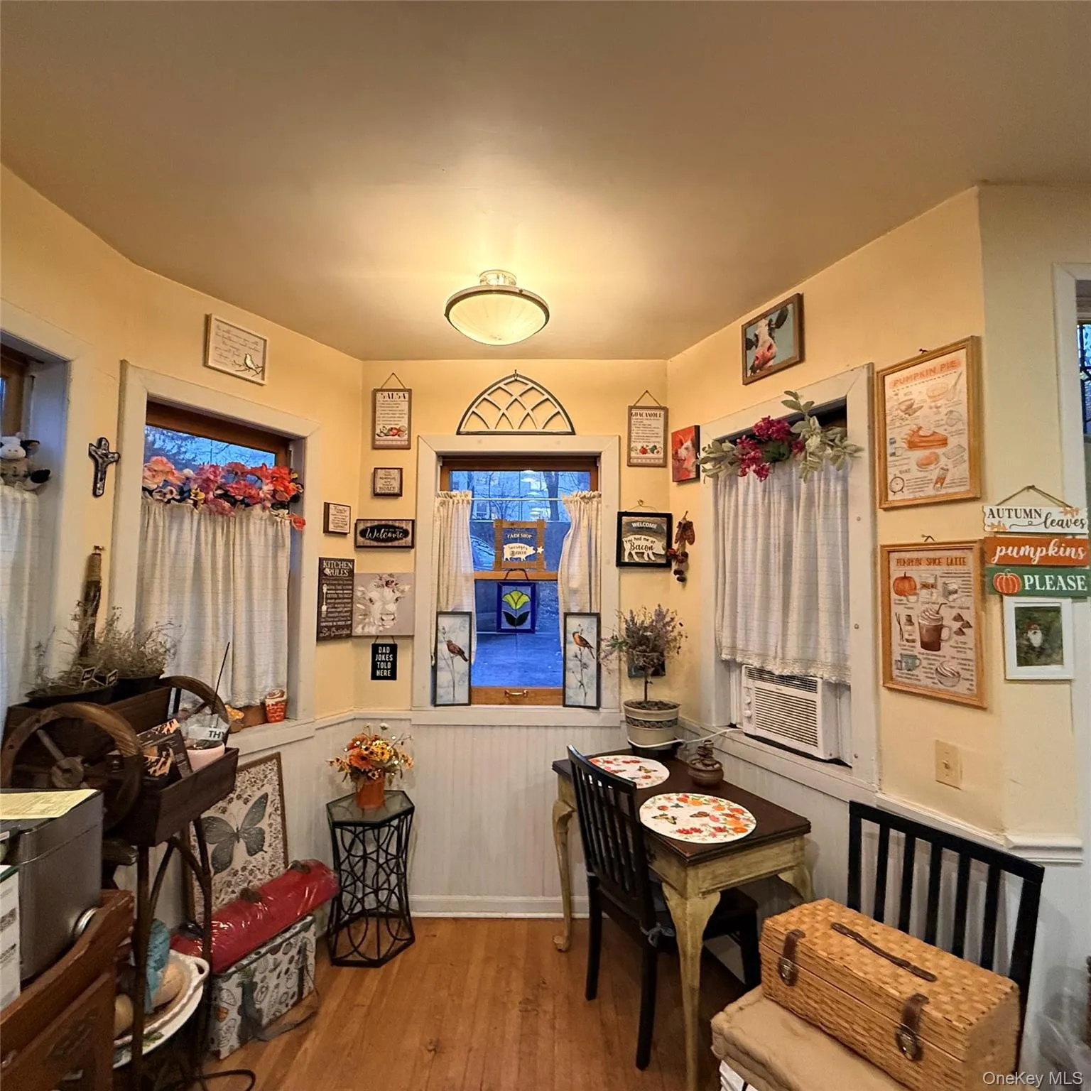 45 Maple Street, Montgomery, NY, 3 Bedrooms Bedrooms, 8 Rooms Rooms,2 BathroomsBathrooms,Residential,For Rent,Maple,0,973360 45 Maple Street, Montgomery, NY, 3 Bedrooms Bedrooms, 8 Rooms Rooms,2 BathroomsBathrooms,Residential,For Rent,Maple,0,973360