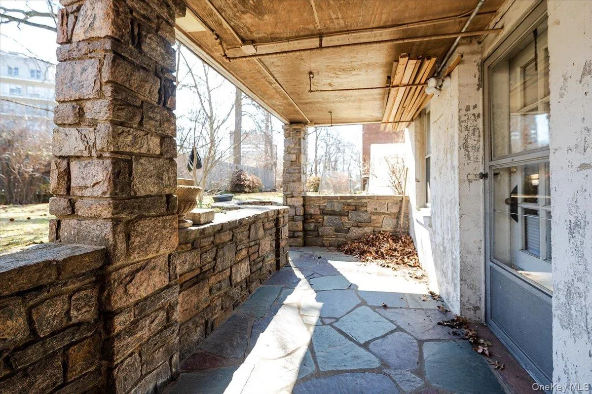 1776 Seminole Avenue, New York, NY, 4 Bedrooms Bedrooms, 8 Rooms Rooms,1 BathroomBathrooms,Residential,For Rent,Seminole,0,973363 1776 Seminole Avenue, New York, NY, 4 Bedrooms Bedrooms, 8 Rooms Rooms,1 BathroomBathrooms,Residential,For Rent,Seminole,0,973363