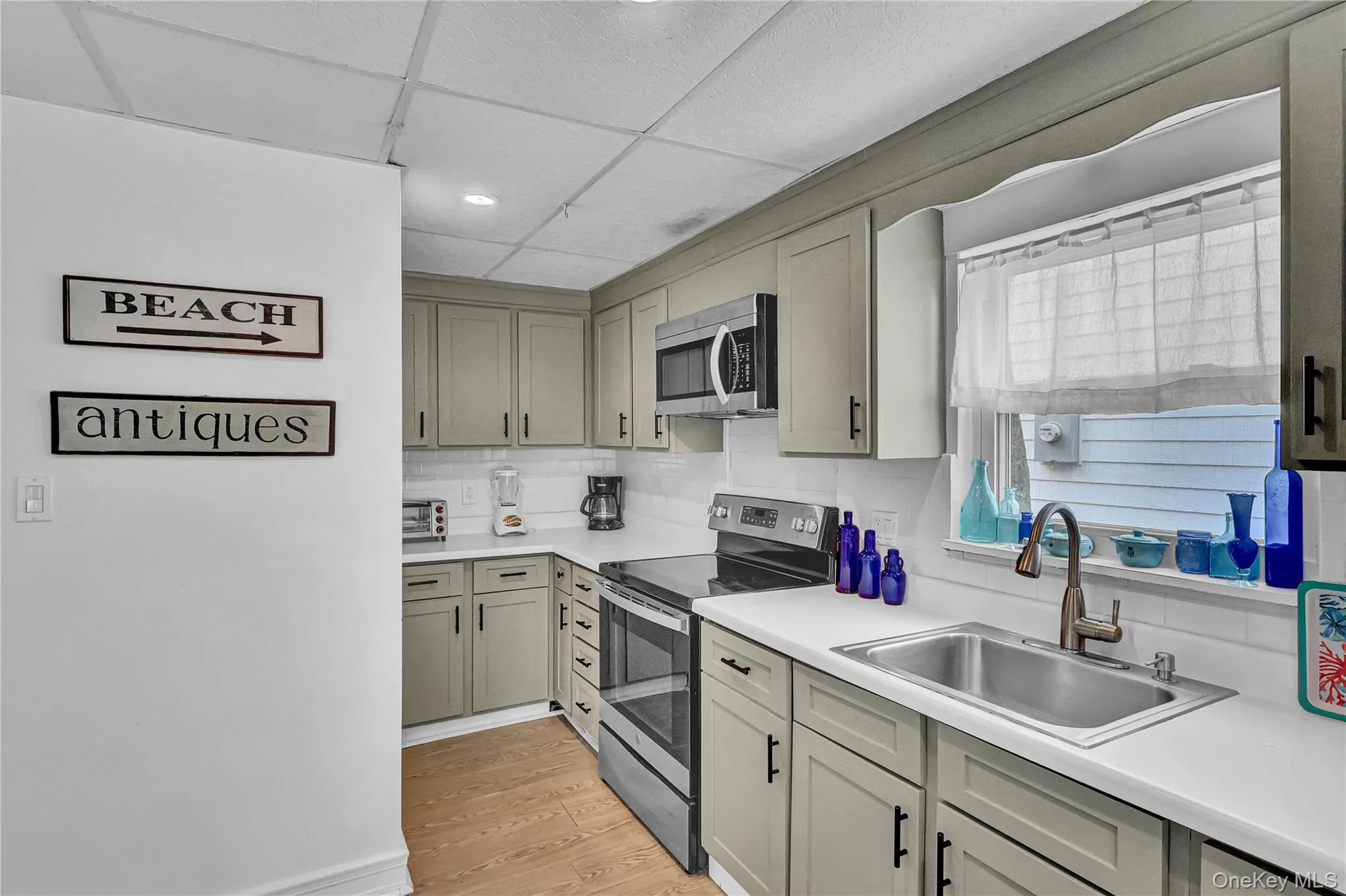 21 Cottage Road, Riverhead, NY, 2 Bedrooms Bedrooms, 5 Rooms Rooms,1 BathroomBathrooms,Residential Sale,For Rent,Cottage,0,973367 21 Cottage Road, Riverhead, NY, 2 Bedrooms Bedrooms, 5 Rooms Rooms,1 BathroomBathrooms,Residential Sale,For Rent,Cottage,0,973367