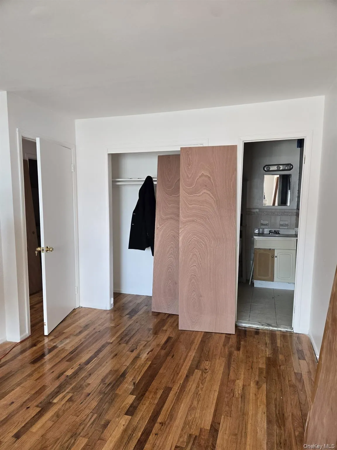 10521 53rd Avenue, New York, NY, 3 Bedrooms Bedrooms, 8 Rooms Rooms,2 BathroomsBathrooms,Residential Lease,For Rent,53rd,0,973374 10521 53rd Avenue, New York, NY, 3 Bedrooms Bedrooms, 8 Rooms Rooms,2 BathroomsBathrooms,Residential Lease,For Rent,53rd,0,973374