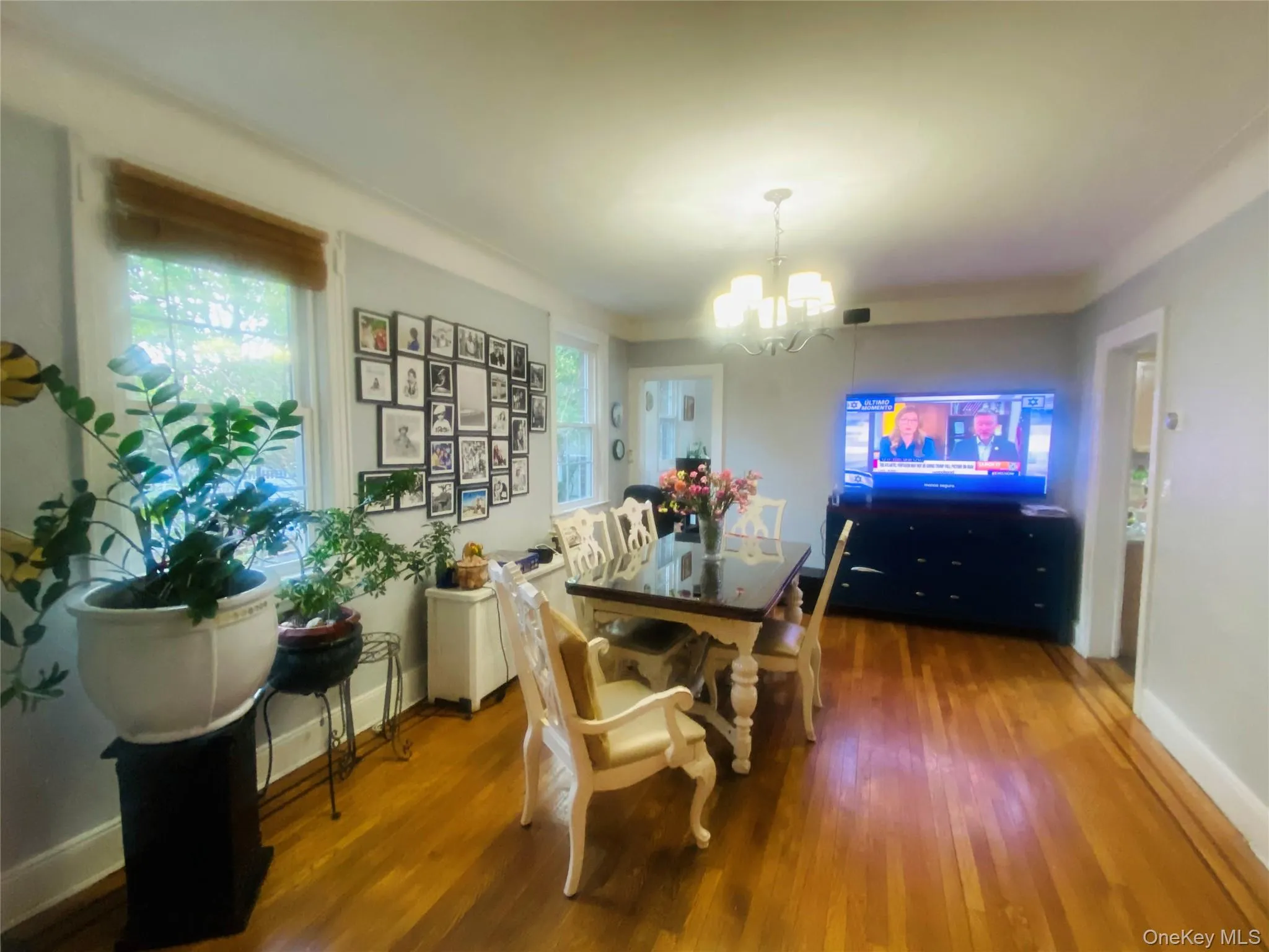 42 Mead Street, Hempstead, NY, 3 Bedrooms Bedrooms, 10 Rooms Rooms,1 BathroomBathrooms,Residential,For Rent,Mead,0,973388 42 Mead Street, Hempstead, NY, 3 Bedrooms Bedrooms, 10 Rooms Rooms,1 BathroomBathrooms,Residential,For Rent,Mead,0,973388