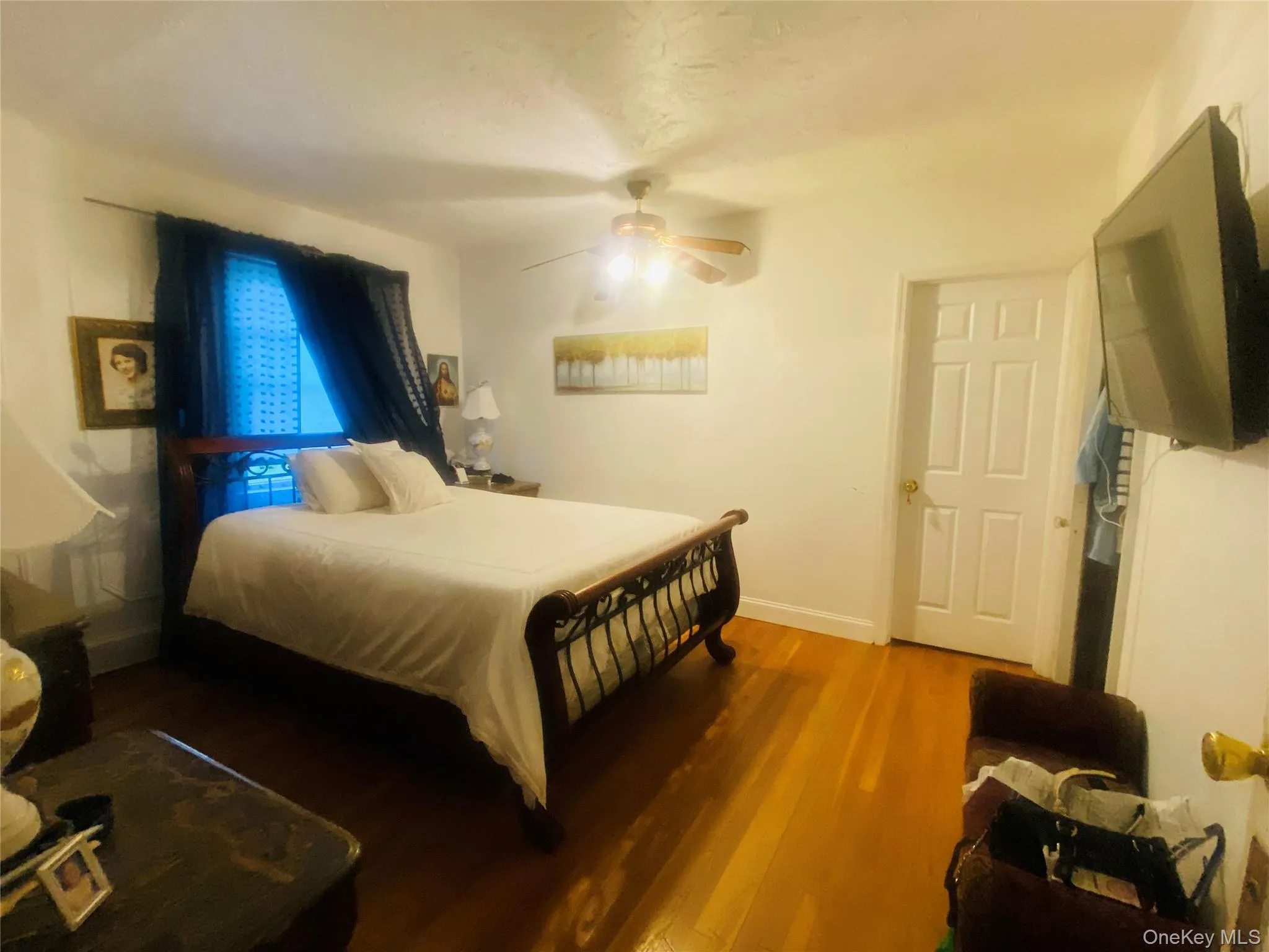 42 Mead Street, Hempstead, NY, 3 Bedrooms Bedrooms, 10 Rooms Rooms,1 BathroomBathrooms,Residential,For Rent,Mead,0,973388 42 Mead Street, Hempstead, NY, 3 Bedrooms Bedrooms, 10 Rooms Rooms,1 BathroomBathrooms,Residential,For Rent,Mead,0,973388