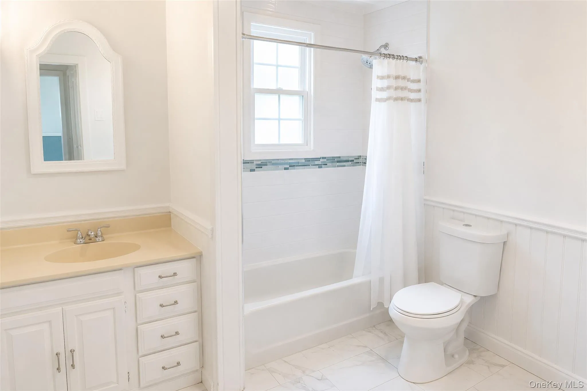 42 Mead Street, Hempstead, NY, 3 Bedrooms Bedrooms, 10 Rooms Rooms,1 BathroomBathrooms,Residential,For Rent,Mead,0,973388 42 Mead Street, Hempstead, NY, 3 Bedrooms Bedrooms, 10 Rooms Rooms,1 BathroomBathrooms,Residential,For Rent,Mead,0,973388