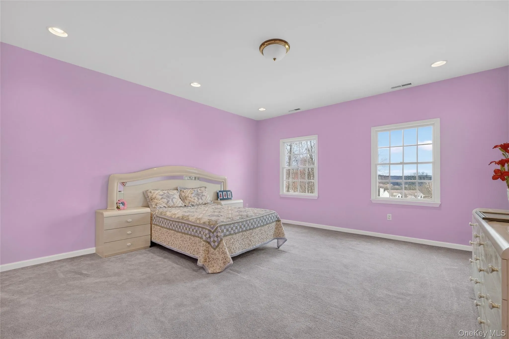 Bedroom 4 with ensuite bathroom. Bedroom 4 with ensuite bathroom.