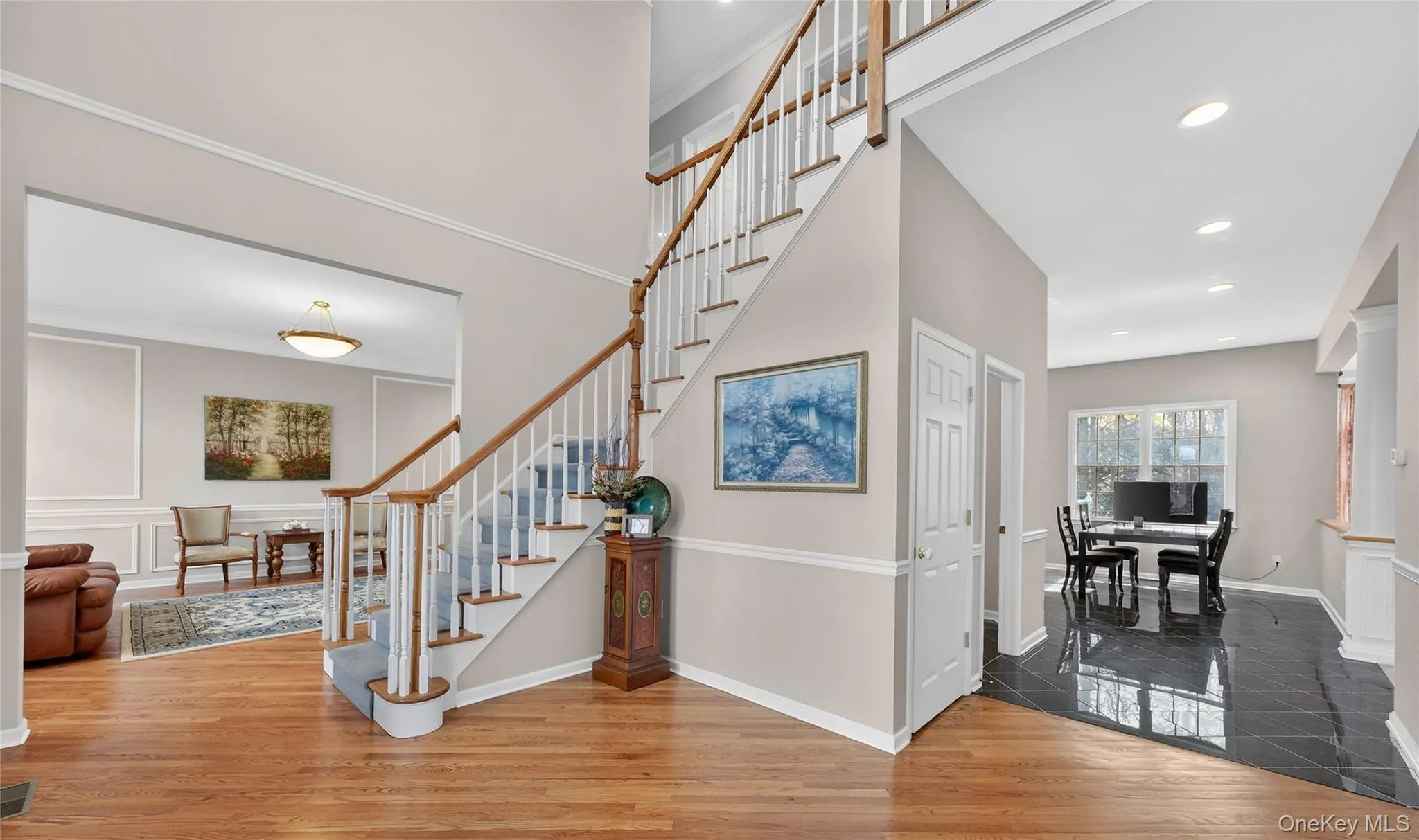Entry foyer. This house boasts 10 ft. ceilings on the main level and 9 ft. ceilings on the upper level. Entry foyer. This house boasts 10 ft. ceilings on the main level and 9 ft. ceilings on the upper level.