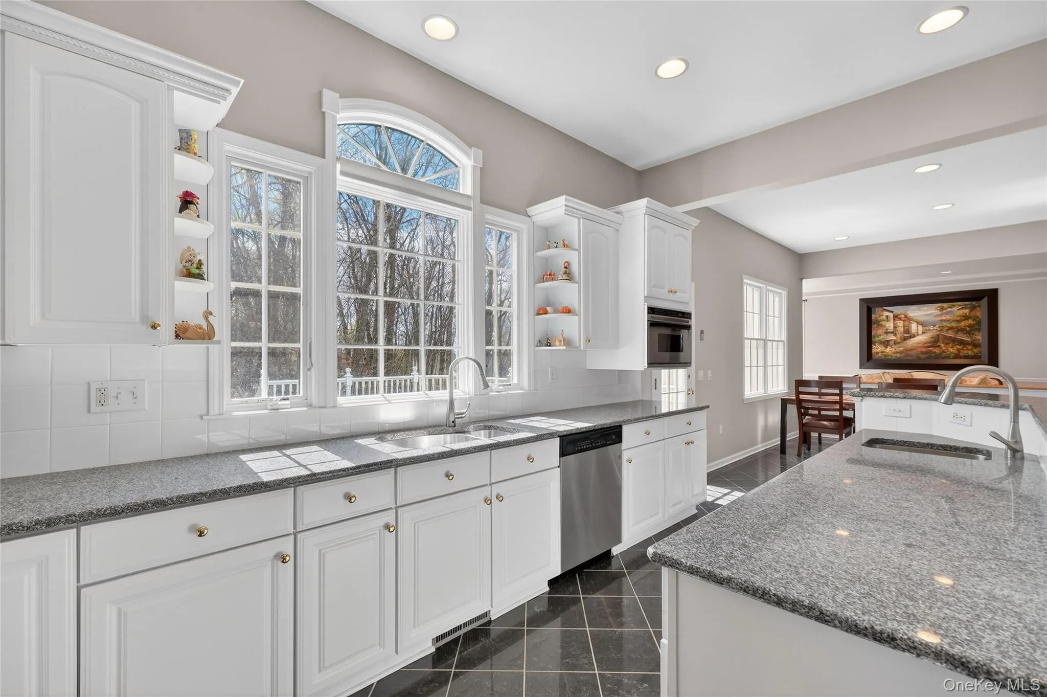 There is plenty of counter space for preparing your meals. There is plenty of counter space for preparing your meals.