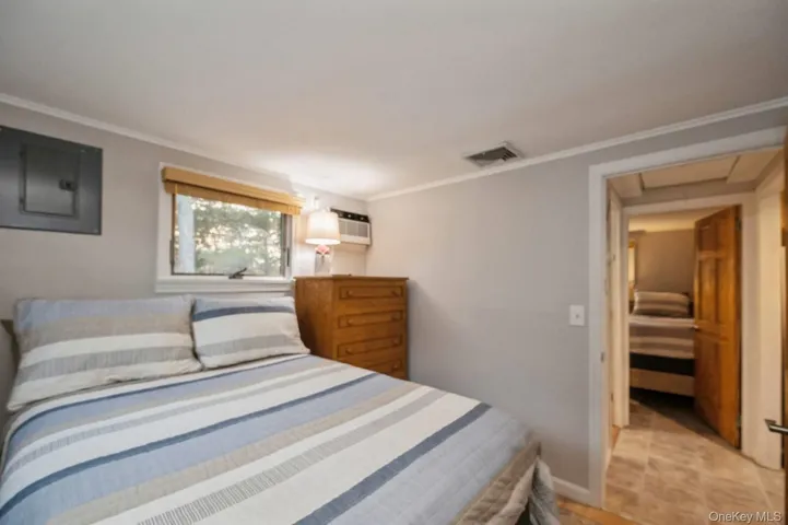 14 E Landing Road, Southampton, New York 11946
