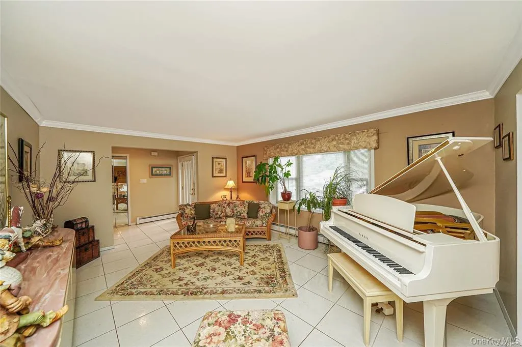 33 Peachtree Lane, Brookhaven, NY, 8 Bedrooms Bedrooms, 14 Rooms Rooms,4 BathroomsBathrooms,Residential,For Rent,Peachtree,0,973408 33 Peachtree Lane, Brookhaven, NY, 8 Bedrooms Bedrooms, 14 Rooms Rooms,4 BathroomsBathrooms,Residential,For Rent,Peachtree,0,973408