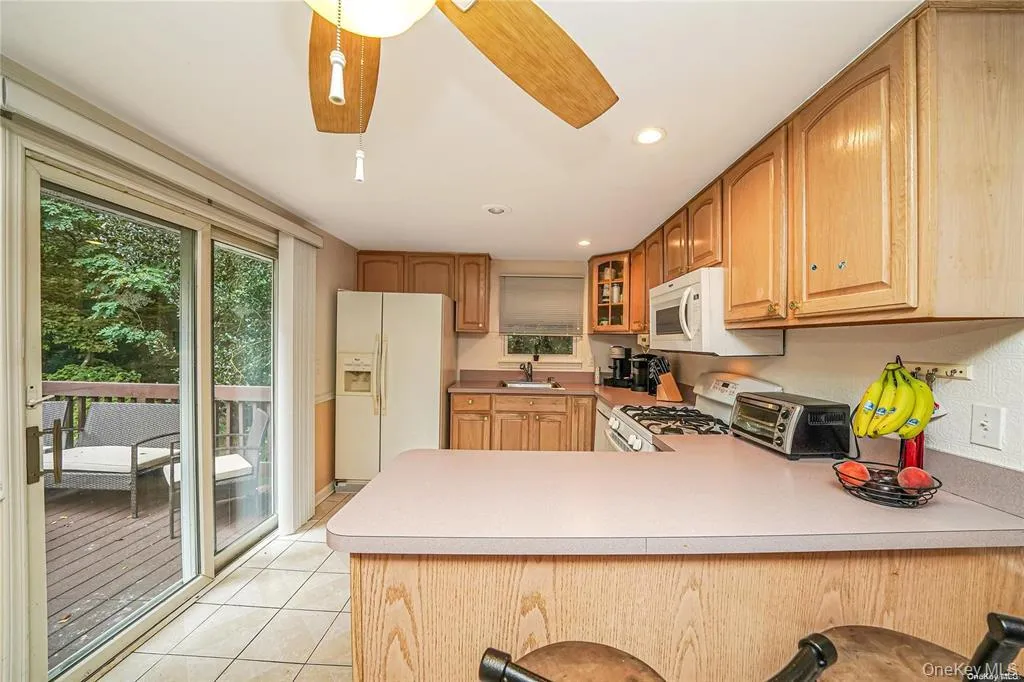 33 Peachtree Lane, Brookhaven, NY, 8 Bedrooms Bedrooms, 14 Rooms Rooms,4 BathroomsBathrooms,Residential,For Rent,Peachtree,0,973408 33 Peachtree Lane, Brookhaven, NY, 8 Bedrooms Bedrooms, 14 Rooms Rooms,4 BathroomsBathrooms,Residential,For Rent,Peachtree,0,973408