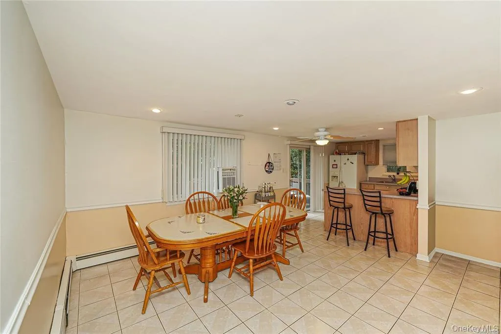 33 Peachtree Lane, Brookhaven, NY, 8 Bedrooms Bedrooms, 14 Rooms Rooms,4 BathroomsBathrooms,Residential,For Rent,Peachtree,0,973408 33 Peachtree Lane, Brookhaven, NY, 8 Bedrooms Bedrooms, 14 Rooms Rooms,4 BathroomsBathrooms,Residential,For Rent,Peachtree,0,973408