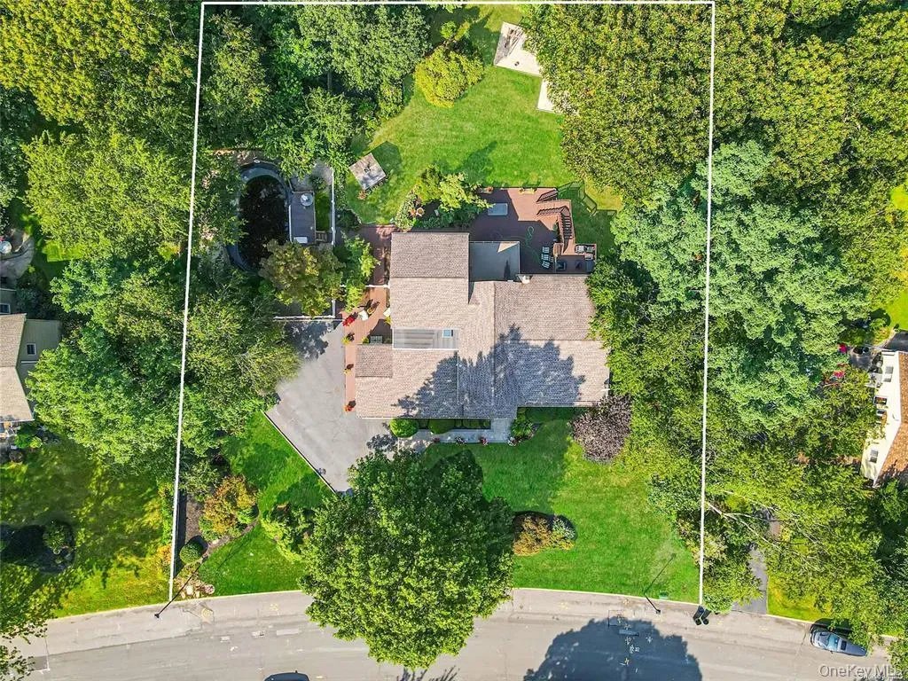 33 Peachtree Lane, Brookhaven, NY, 8 Bedrooms Bedrooms, 14 Rooms Rooms,4 BathroomsBathrooms,Residential,For Rent,Peachtree,0,973408 33 Peachtree Lane, Brookhaven, NY, 8 Bedrooms Bedrooms, 14 Rooms Rooms,4 BathroomsBathrooms,Residential,For Rent,Peachtree,0,973408