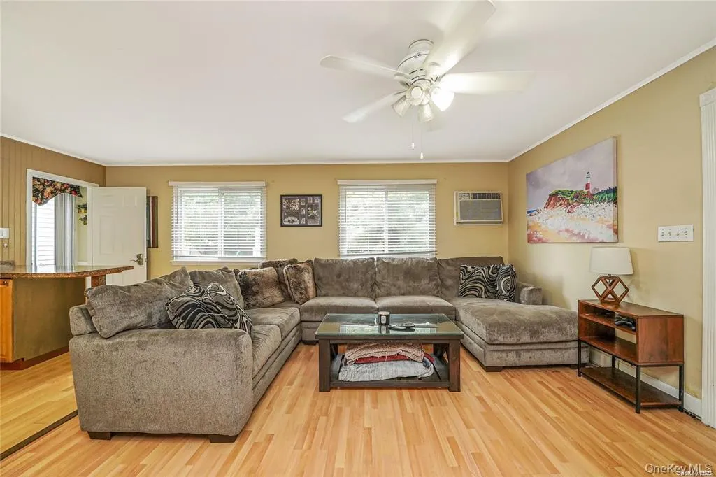 33 Peachtree Lane, Brookhaven, NY, 8 Bedrooms Bedrooms, 14 Rooms Rooms,4 BathroomsBathrooms,Residential,For Rent,Peachtree,0,973408 33 Peachtree Lane, Brookhaven, NY, 8 Bedrooms Bedrooms, 14 Rooms Rooms,4 BathroomsBathrooms,Residential,For Rent,Peachtree,0,973408