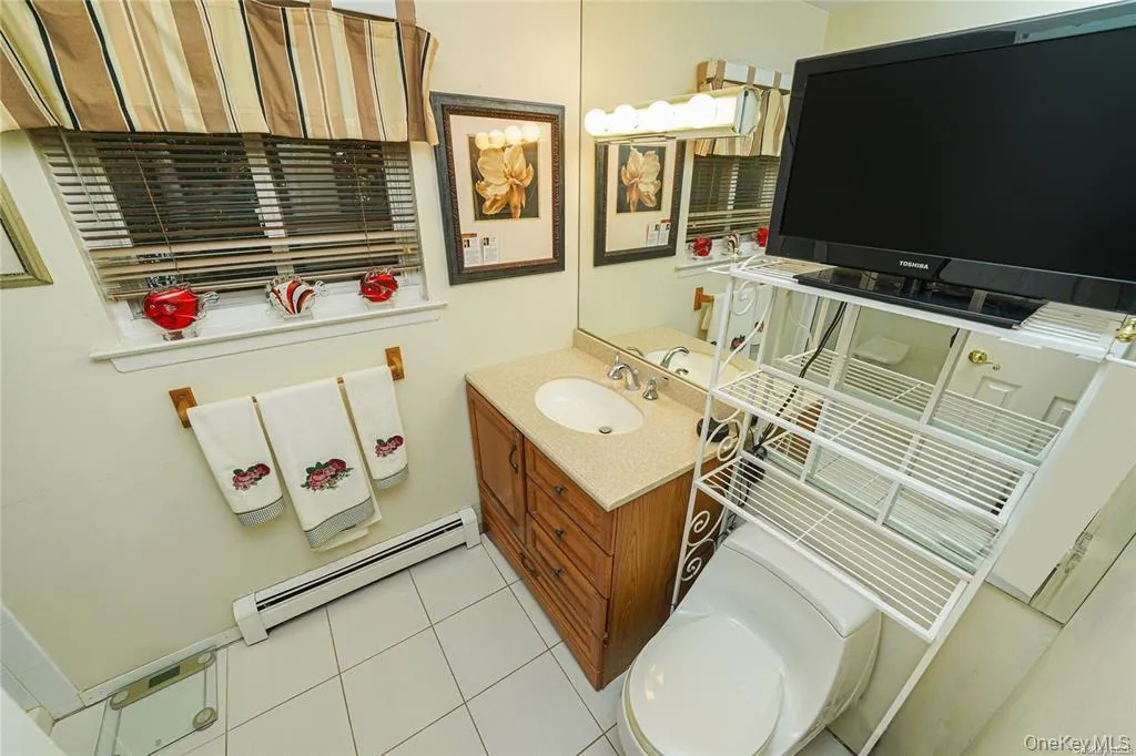 33 Peachtree Lane, Brookhaven, NY, 8 Bedrooms Bedrooms, 14 Rooms Rooms,4 BathroomsBathrooms,Residential,For Rent,Peachtree,0,973408 33 Peachtree Lane, Brookhaven, NY, 8 Bedrooms Bedrooms, 14 Rooms Rooms,4 BathroomsBathrooms,Residential,For Rent,Peachtree,0,973408