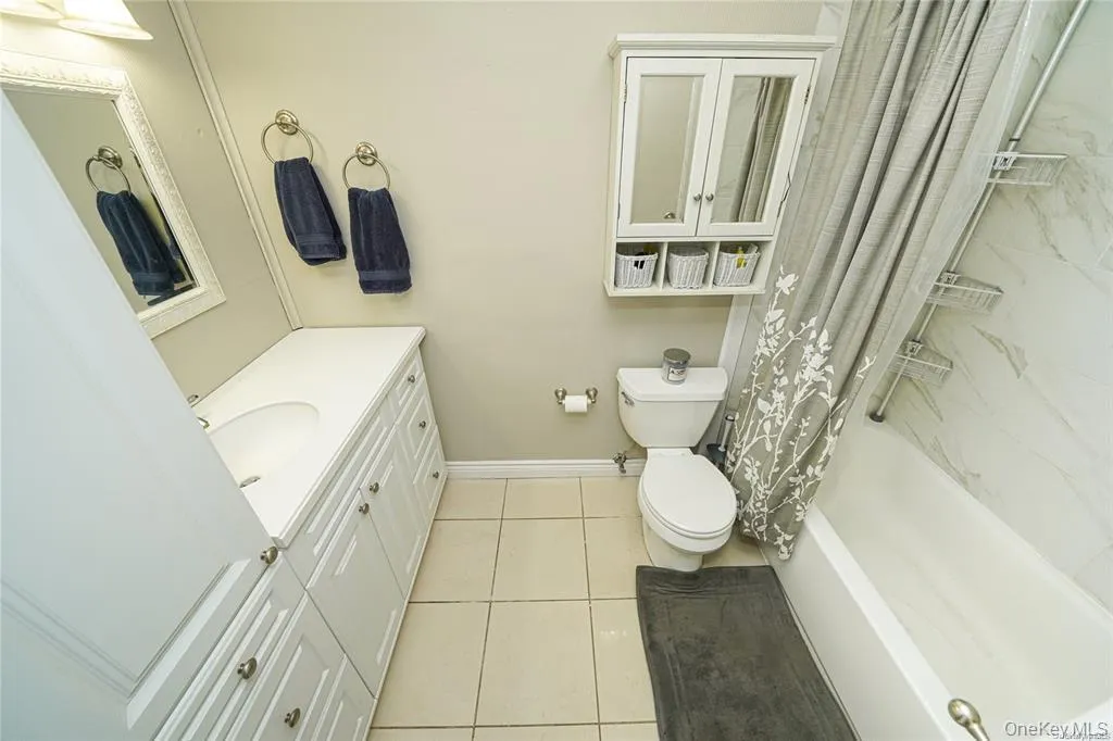 33 Peachtree Lane, Brookhaven, NY, 8 Bedrooms Bedrooms, 14 Rooms Rooms,4 BathroomsBathrooms,Residential,For Rent,Peachtree,0,973408 33 Peachtree Lane, Brookhaven, NY, 8 Bedrooms Bedrooms, 14 Rooms Rooms,4 BathroomsBathrooms,Residential,For Rent,Peachtree,0,973408
