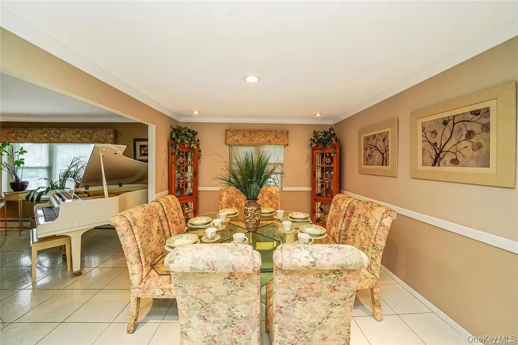 33 Peachtree Lane, Brookhaven, NY, 8 Bedrooms Bedrooms, 14 Rooms Rooms,4 BathroomsBathrooms,Residential,For Rent,Peachtree,0,973408 33 Peachtree Lane, Brookhaven, NY, 8 Bedrooms Bedrooms, 14 Rooms Rooms,4 BathroomsBathrooms,Residential,For Rent,Peachtree,0,973408