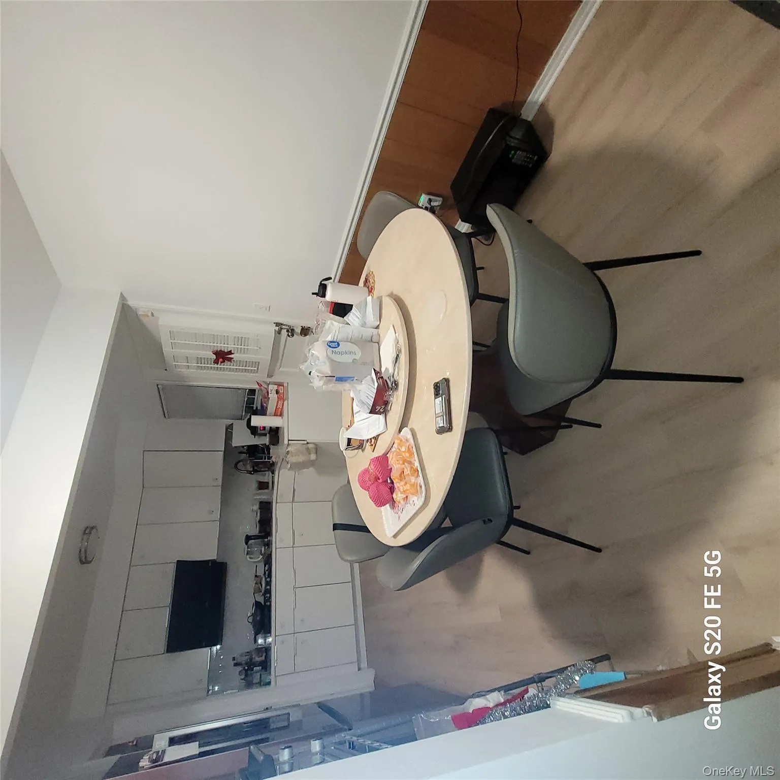 24607 87th Avenue, New York, NY, 2 Bedrooms Bedrooms, 4 Rooms Rooms,1 BathroomBathrooms,Residential Lease,For Rent,87th,0,973437 24607 87th Avenue, New York, NY, 2 Bedrooms Bedrooms, 4 Rooms Rooms,1 BathroomBathrooms,Residential Lease,For Rent,87th,0,973437