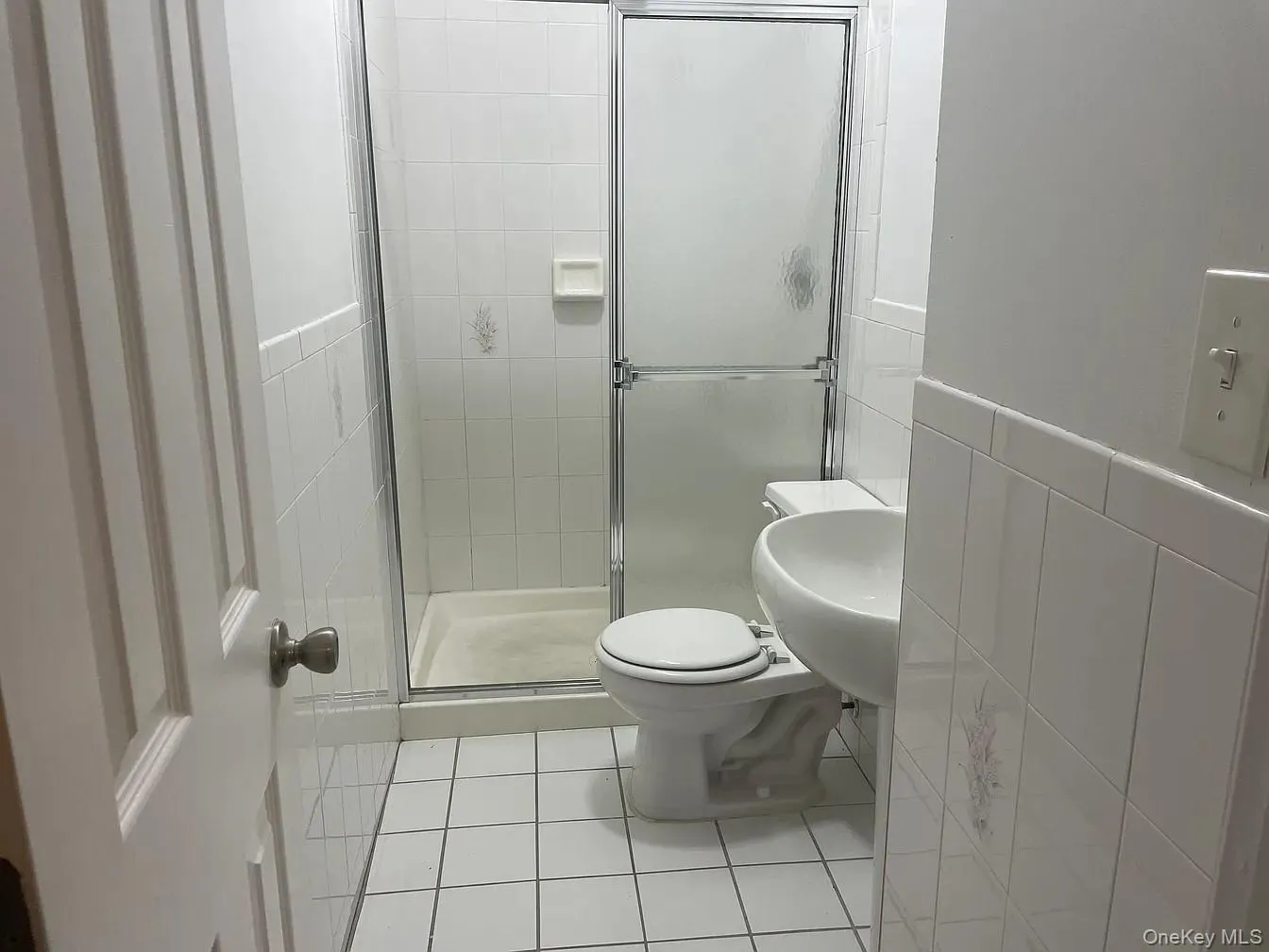 6903 Bayfield Avenue, New York, NY, 3 Bedrooms Bedrooms, 6 Rooms Rooms,2 BathroomsBathrooms,Residential Lease,For Rent,Bayfield,0,973457 6903 Bayfield Avenue, New York, NY, 3 Bedrooms Bedrooms, 6 Rooms Rooms,2 BathroomsBathrooms,Residential Lease,For Rent,Bayfield,0,973457