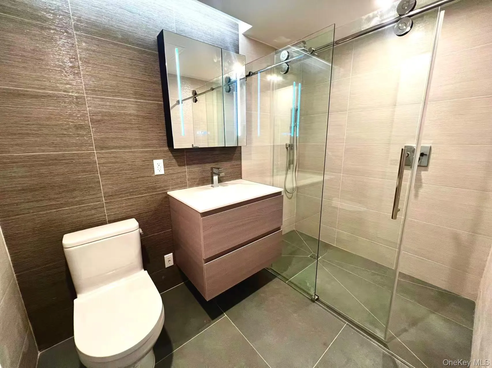 14449 Northern Boulevard, New York, NY, 1 Bedroom Bedrooms, 3 Rooms Rooms,1 BathroomBathrooms,Residential Lease,For Rent,Northern,0,973458 14449 Northern Boulevard, New York, NY, 1 Bedroom Bedrooms, 3 Rooms Rooms,1 BathroomBathrooms,Residential Lease,For Rent,Northern,0,973458