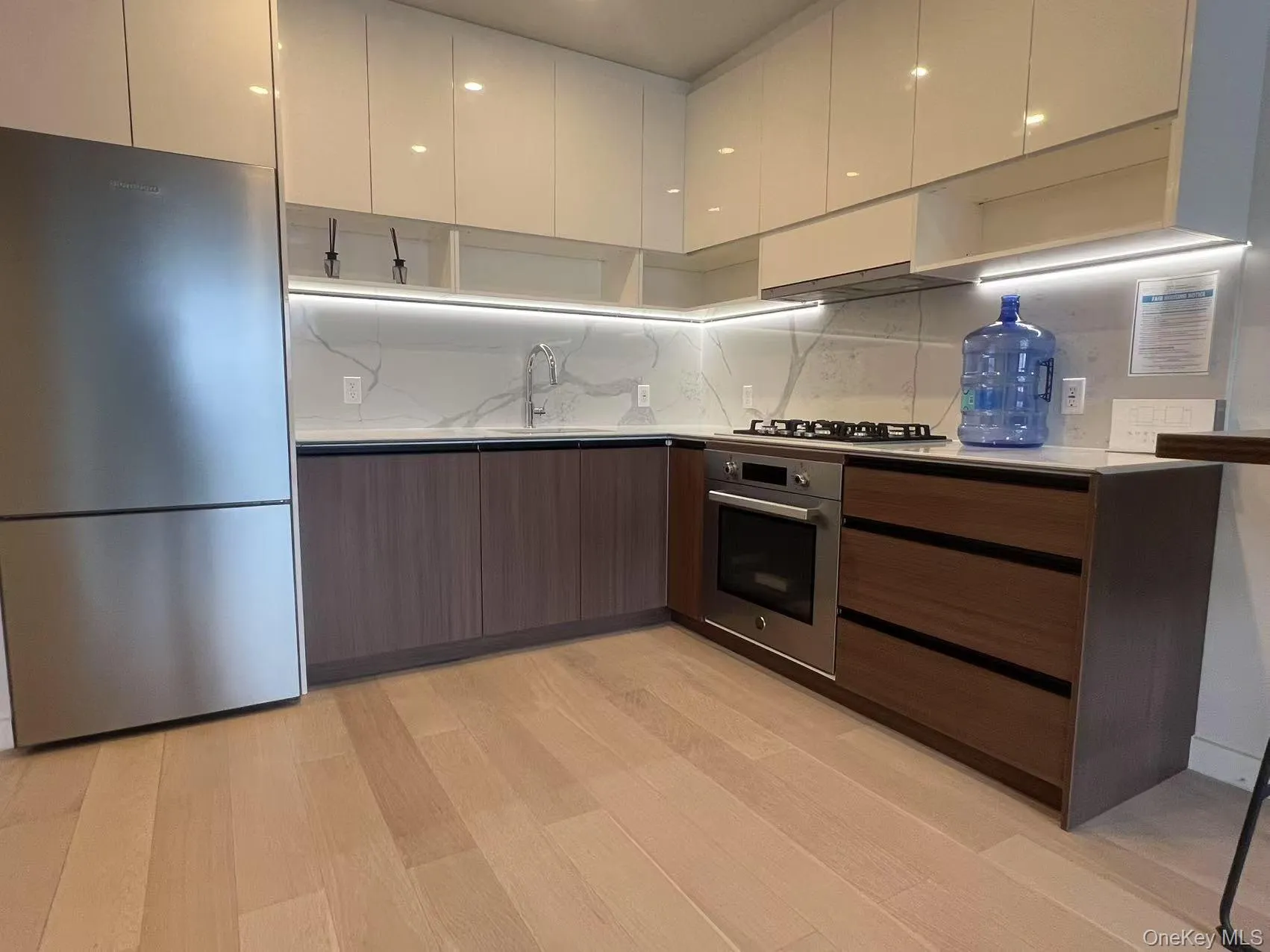 14449 Northern Boulevard, New York, NY, 1 Bedroom Bedrooms, 3 Rooms Rooms,1 BathroomBathrooms,Residential Lease,For Rent,Northern,0,973466 14449 Northern Boulevard, New York, NY, 1 Bedroom Bedrooms, 3 Rooms Rooms,1 BathroomBathrooms,Residential Lease,For Rent,Northern,0,973466