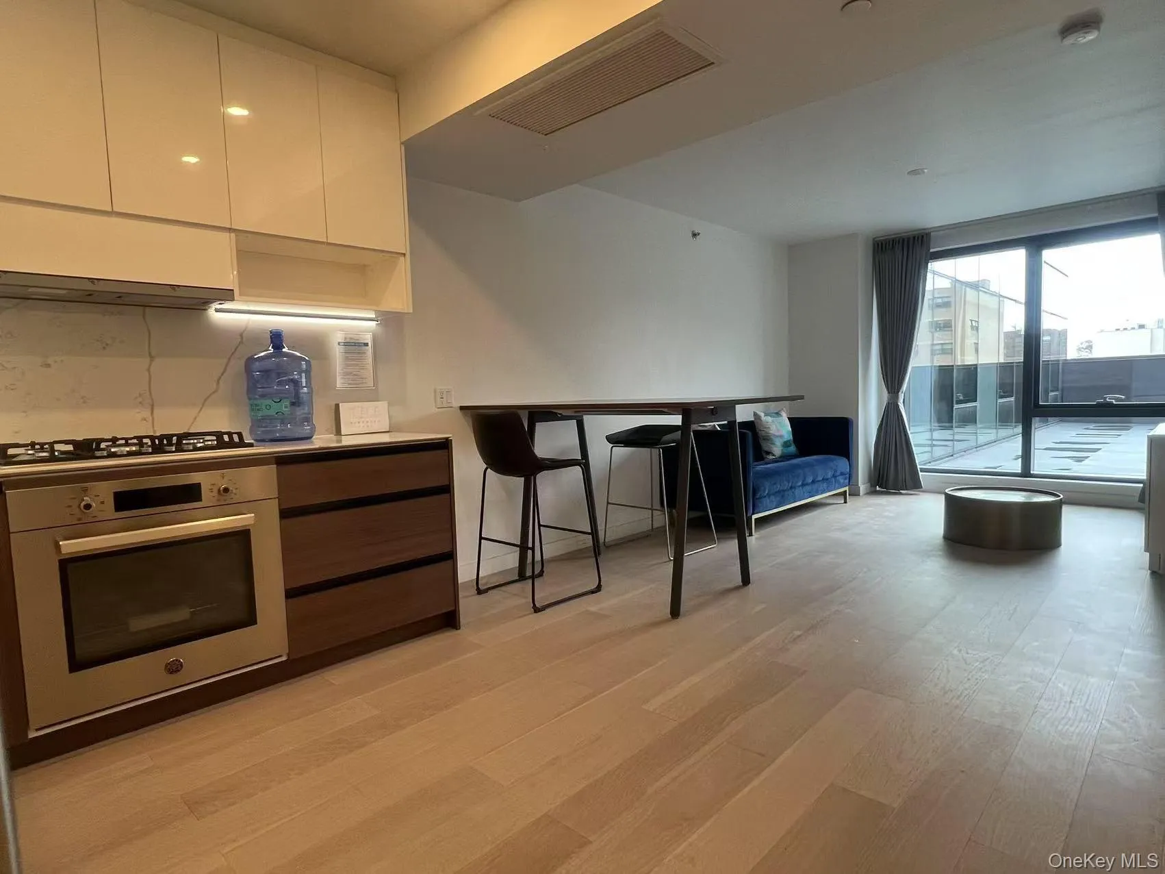 14449 Northern Boulevard, New York, NY, 1 Bedroom Bedrooms, 3 Rooms Rooms,1 BathroomBathrooms,Residential Lease,For Rent,Northern,0,973466 14449 Northern Boulevard, New York, NY, 1 Bedroom Bedrooms, 3 Rooms Rooms,1 BathroomBathrooms,Residential Lease,For Rent,Northern,0,973466