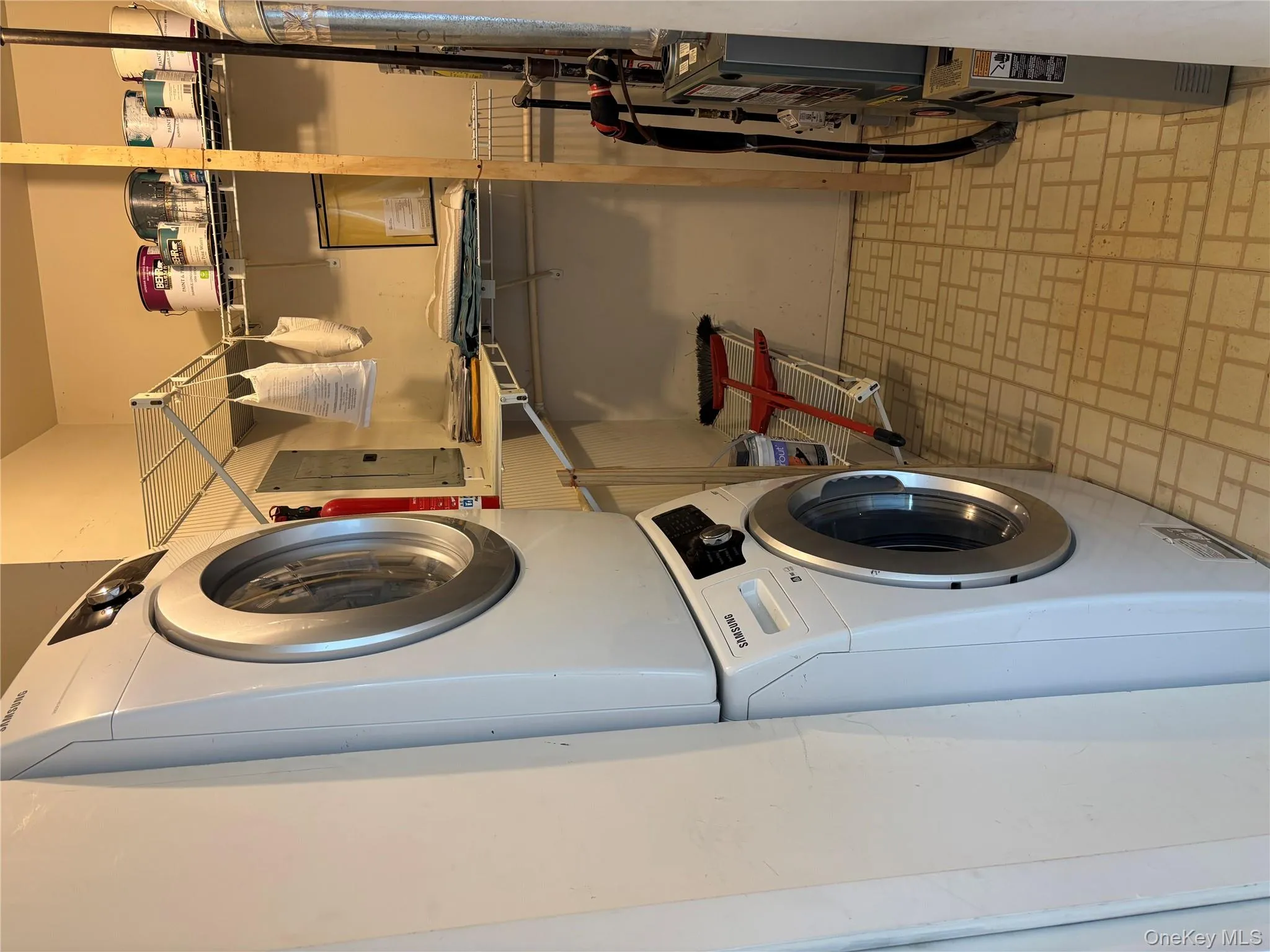 825 Spring Lake Drive, Brookhaven, NY, 2 Bedrooms Bedrooms, 5 Rooms Rooms,2 BathroomsBathrooms,Residential Lease,For Rent,Spring Lake,0,973469 825 Spring Lake Drive, Brookhaven, NY, 2 Bedrooms Bedrooms, 5 Rooms Rooms,2 BathroomsBathrooms,Residential Lease,For Rent,Spring Lake,0,973469