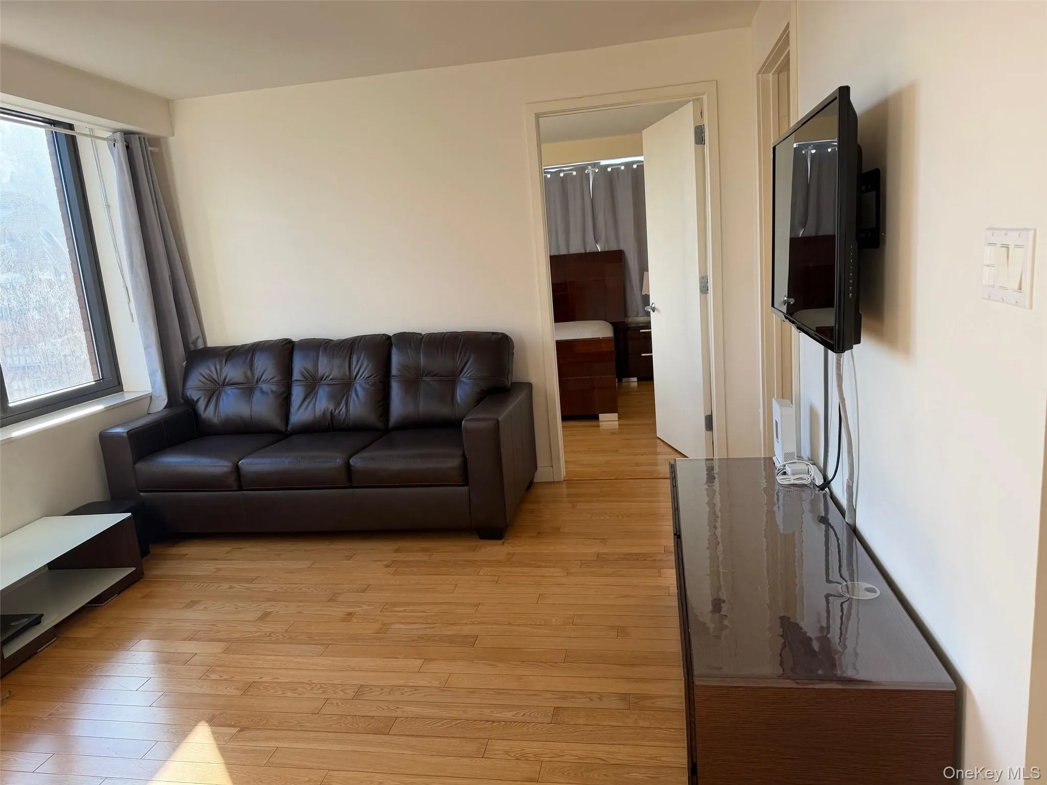 39-16 Prince Street, New York, NY, 1 Bedroom Bedrooms, 3 Rooms Rooms,1 BathroomBathrooms,Residential Lease,For Rent,Prince,0,973475 39-16 Prince Street, New York, NY, 1 Bedroom Bedrooms, 3 Rooms Rooms,1 BathroomBathrooms,Residential Lease,For Rent,Prince,0,973475