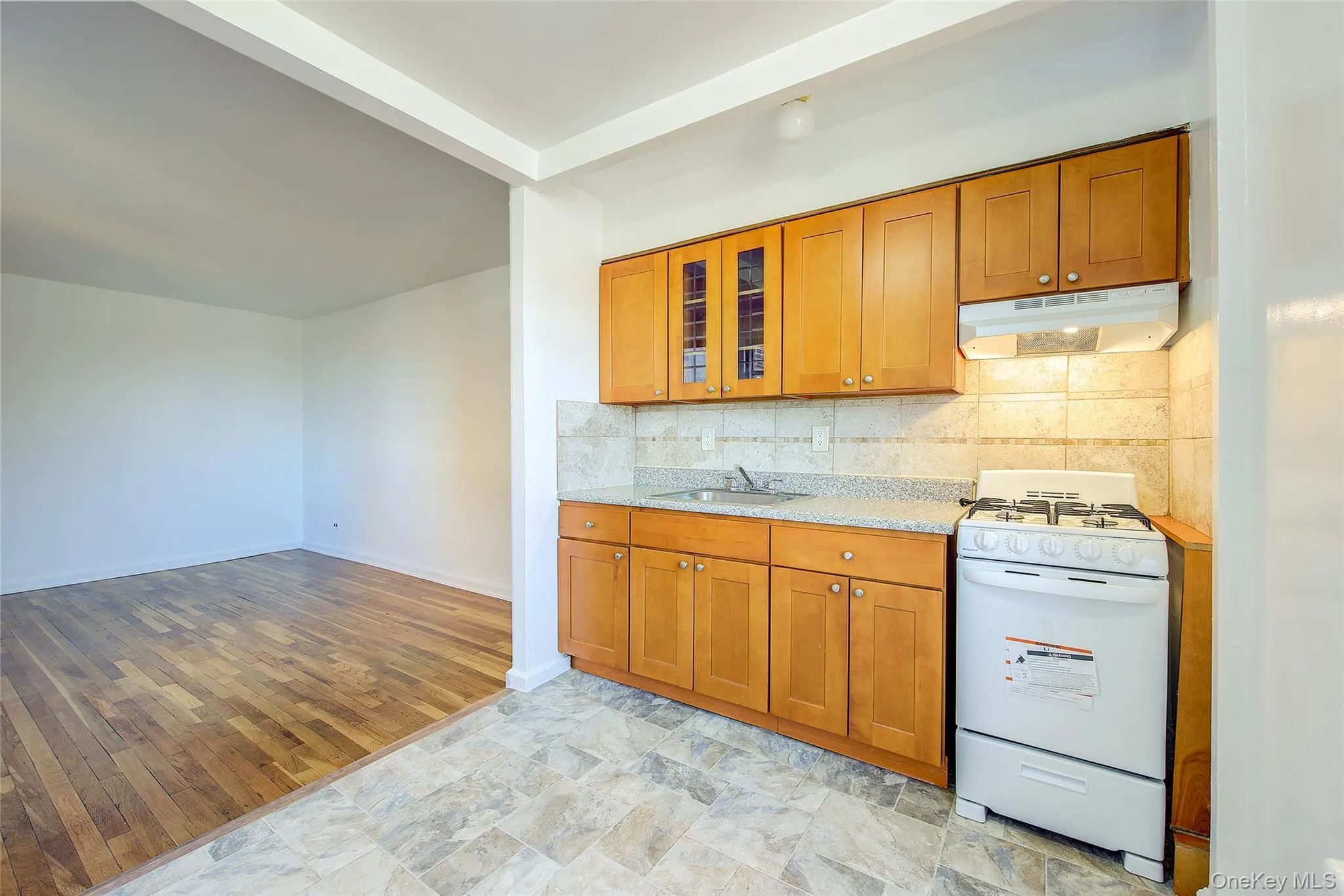 3727 86th Street, New York, NY, 2 Rooms Rooms,1 BathroomBathrooms,Residential Lease,For Rent,86th,0,973489 3727 86th Street, New York, NY, 2 Rooms Rooms,1 BathroomBathrooms,Residential Lease,For Rent,86th,0,973489