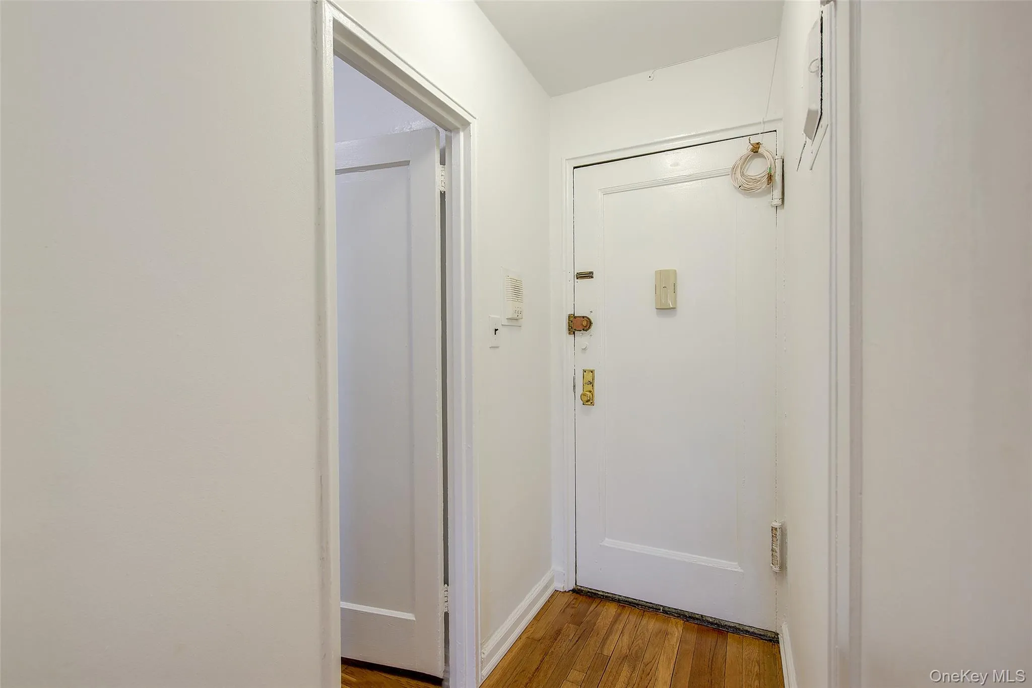 3727 86th Street, New York, NY, 2 Rooms Rooms,1 BathroomBathrooms,Residential Lease,For Rent,86th,0,973489 3727 86th Street, New York, NY, 2 Rooms Rooms,1 BathroomBathrooms,Residential Lease,For Rent,86th,0,973489