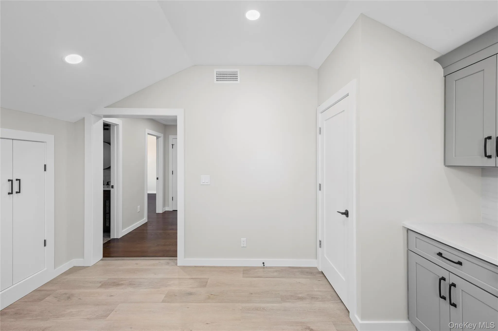 42 Lamport Avenue, Brookhaven, NY, 2 Bedrooms Bedrooms, 5 Rooms Rooms,1 BathroomBathrooms,Residential Lease,For Rent,Lamport,0,973490 42 Lamport Avenue, Brookhaven, NY, 2 Bedrooms Bedrooms, 5 Rooms Rooms,1 BathroomBathrooms,Residential Lease,For Rent,Lamport,0,973490