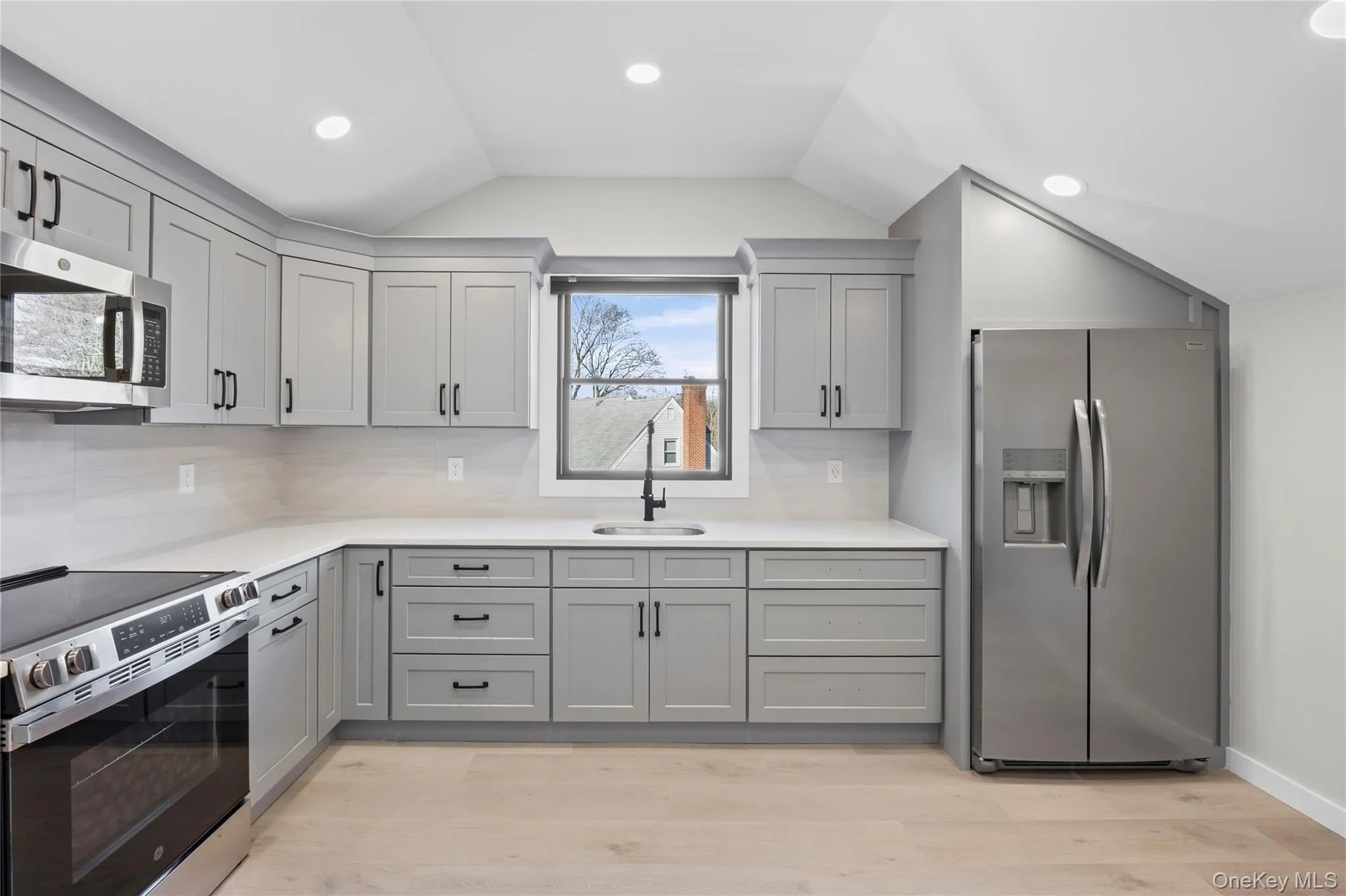 42 Lamport Avenue, Brookhaven, NY, 2 Bedrooms Bedrooms, 5 Rooms Rooms,1 BathroomBathrooms,Residential Lease,For Rent,Lamport,0,973490 42 Lamport Avenue, Brookhaven, NY, 2 Bedrooms Bedrooms, 5 Rooms Rooms,1 BathroomBathrooms,Residential Lease,For Rent,Lamport,0,973490