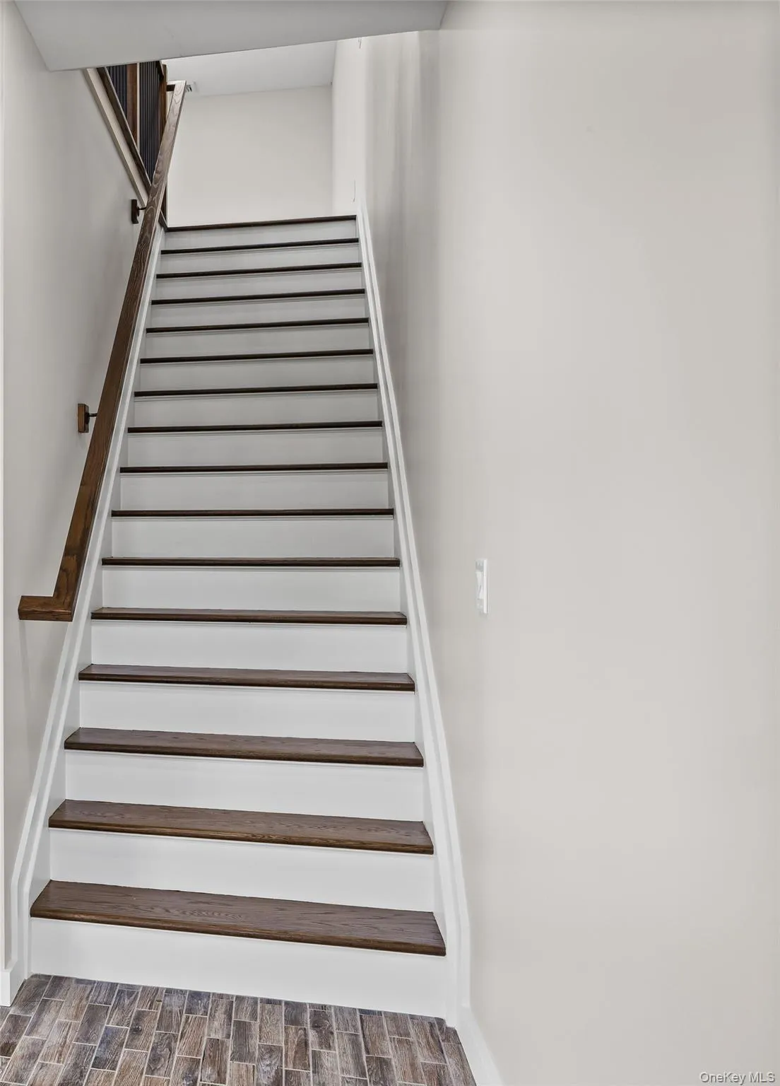 42 Lamport Avenue, Brookhaven, NY, 2 Bedrooms Bedrooms, 5 Rooms Rooms,1 BathroomBathrooms,Residential Lease,For Rent,Lamport,0,973490 42 Lamport Avenue, Brookhaven, NY, 2 Bedrooms Bedrooms, 5 Rooms Rooms,1 BathroomBathrooms,Residential Lease,For Rent,Lamport,0,973490