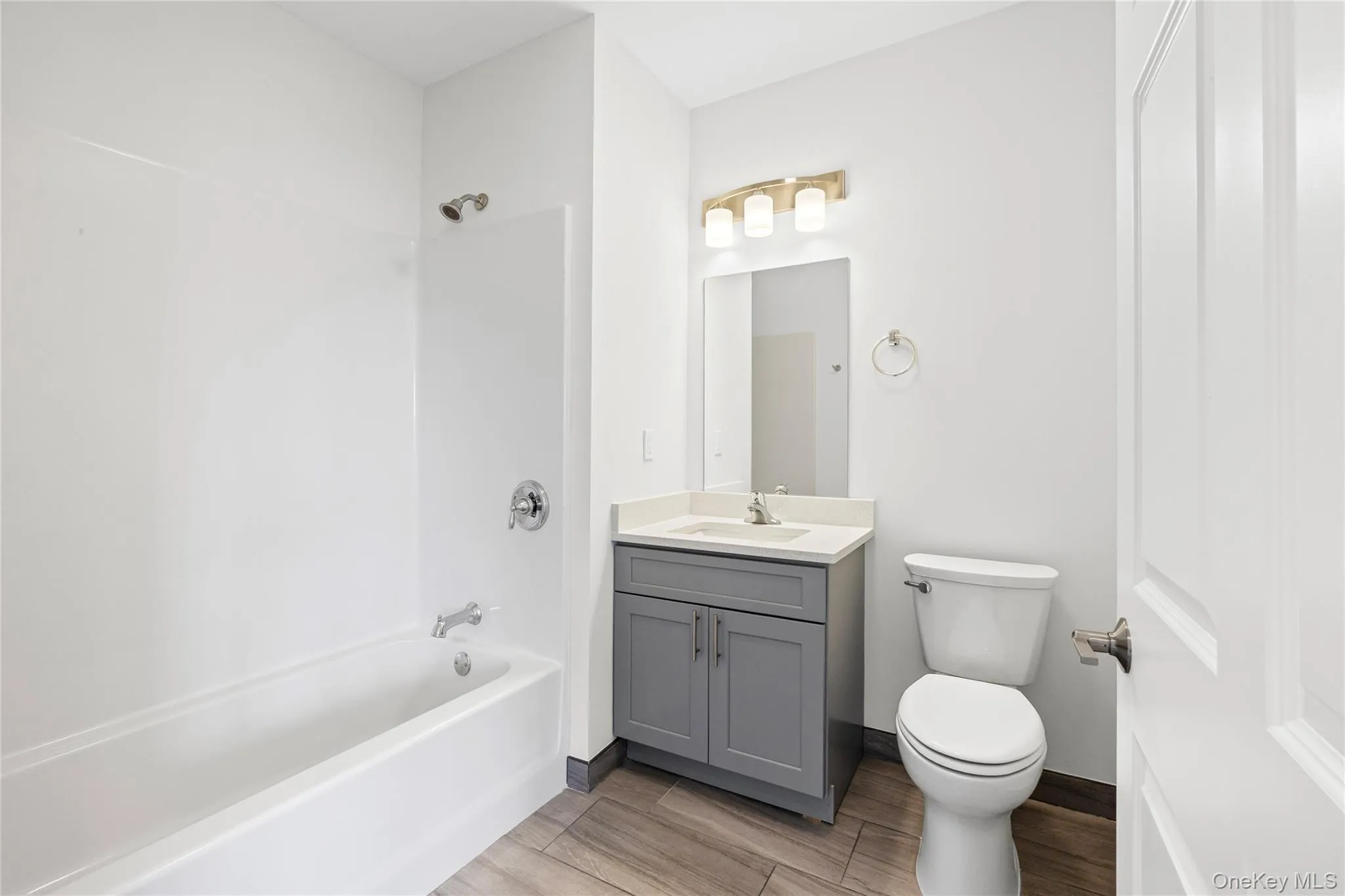 227 4th Avenue, Islip, NY, 1 Bedroom Bedrooms, 3 Rooms Rooms,1 BathroomBathrooms,Residential Lease,For Rent,4th,0,973497 227 4th Avenue, Islip, NY, 1 Bedroom Bedrooms, 3 Rooms Rooms,1 BathroomBathrooms,Residential Lease,For Rent,4th,0,973497