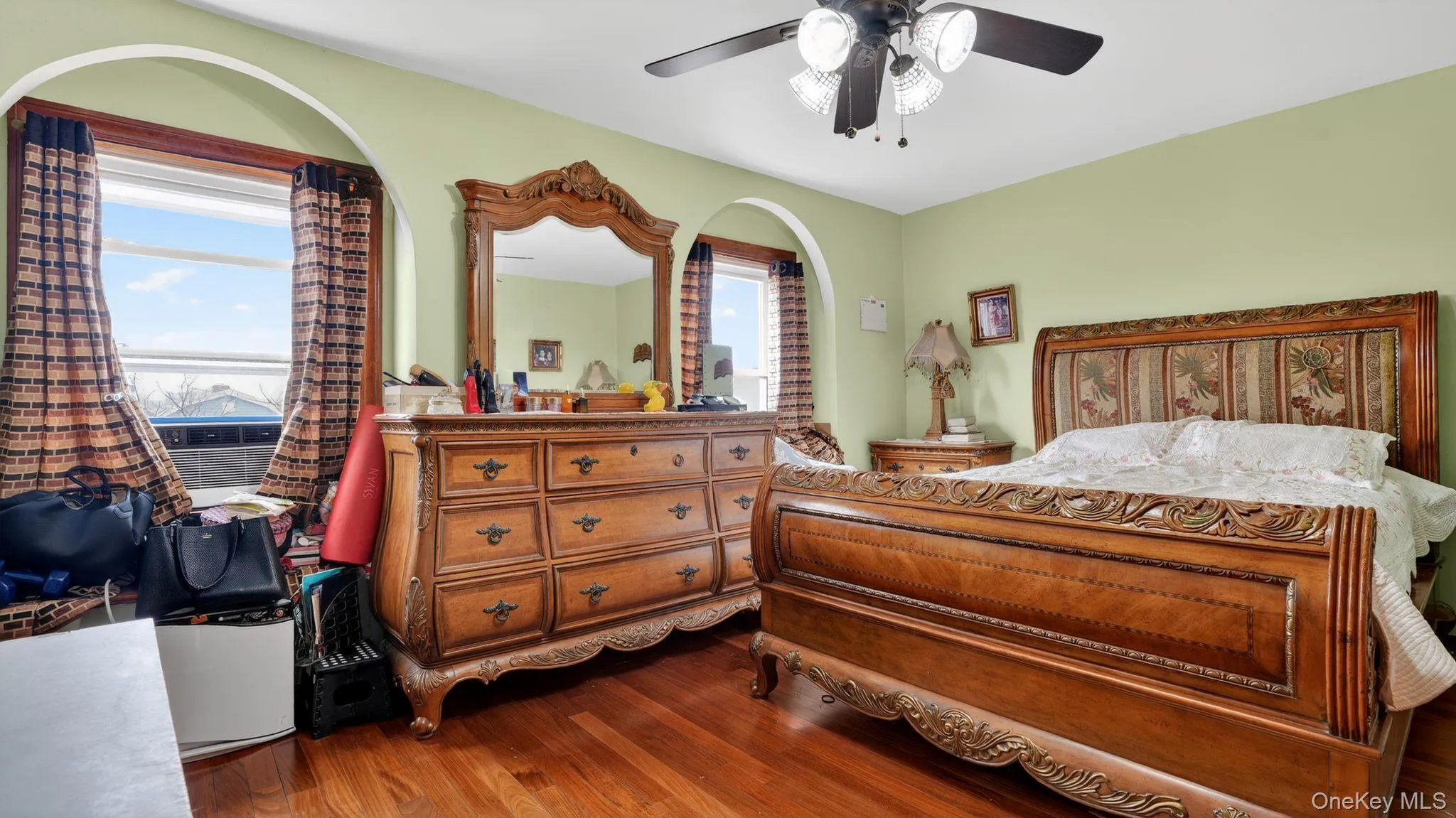 9429 Park Lane, New York, NY, 4 Bedrooms Bedrooms, 11 Rooms Rooms,3 BathroomsBathrooms,Residential,For Rent,Park,0,973513 9429 Park Lane, New York, NY, 4 Bedrooms Bedrooms, 11 Rooms Rooms,3 BathroomsBathrooms,Residential,For Rent,Park,0,973513