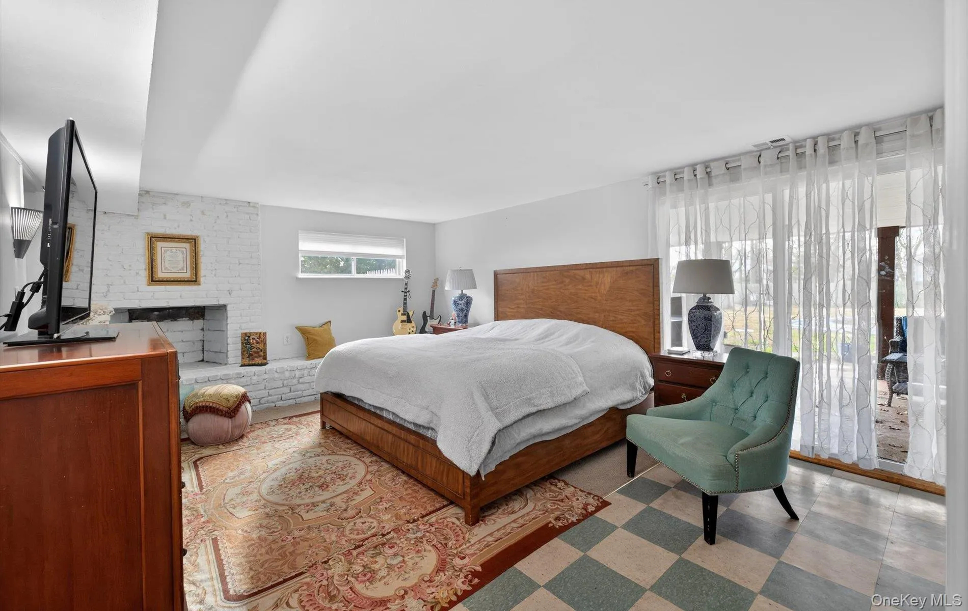 372 Clay Pitts Road, Huntington, NY, 4 Bedrooms Bedrooms, 9 Rooms Rooms,1 BathroomBathrooms,Residential,For Rent,Clay Pitts,0,973517 372 Clay Pitts Road, Huntington, NY, 4 Bedrooms Bedrooms, 9 Rooms Rooms,1 BathroomBathrooms,Residential,For Rent,Clay Pitts,0,973517