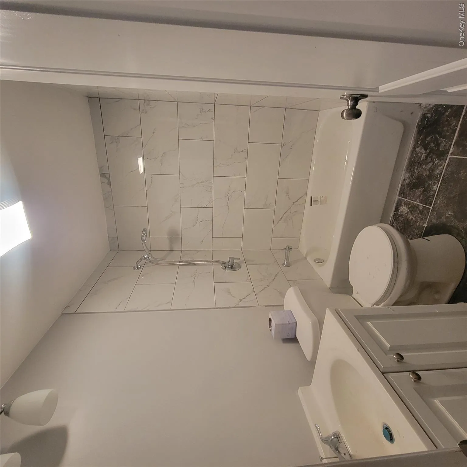 2nd full bathroom 2nd full bathroom