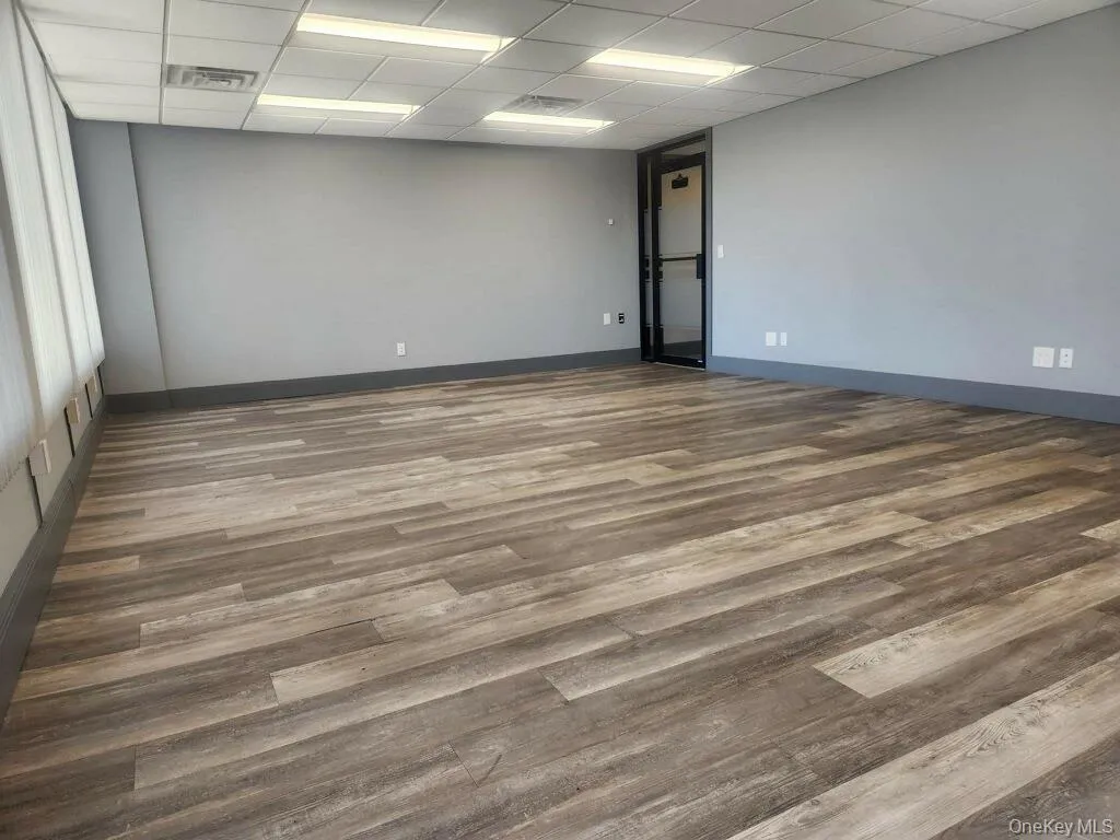 399 Conklin Street, Oyster Bay, NY, ,Commercial Lease,For Rent,Conklin,0,973537 399 Conklin Street, Oyster Bay, NY, ,Commercial Lease,For Rent,Conklin,0,973537